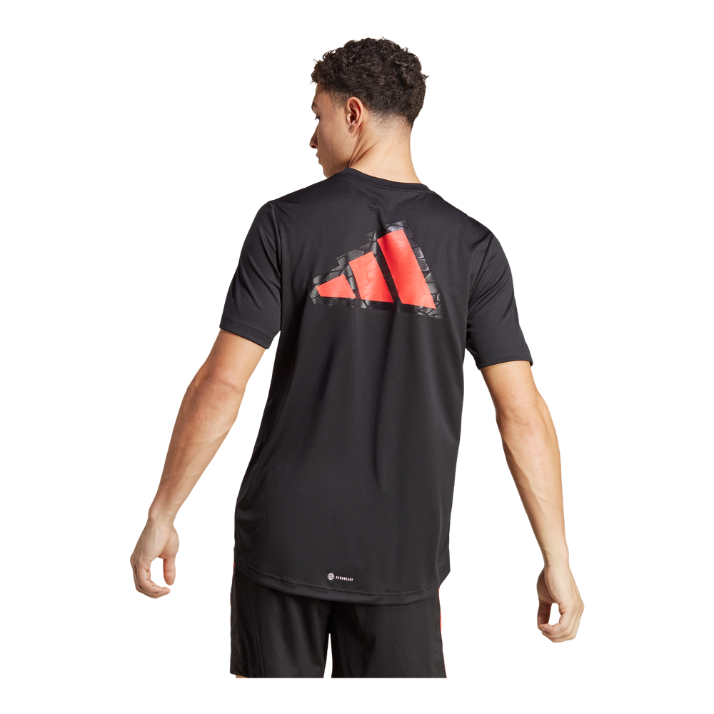 Adidas ess clearance base tee