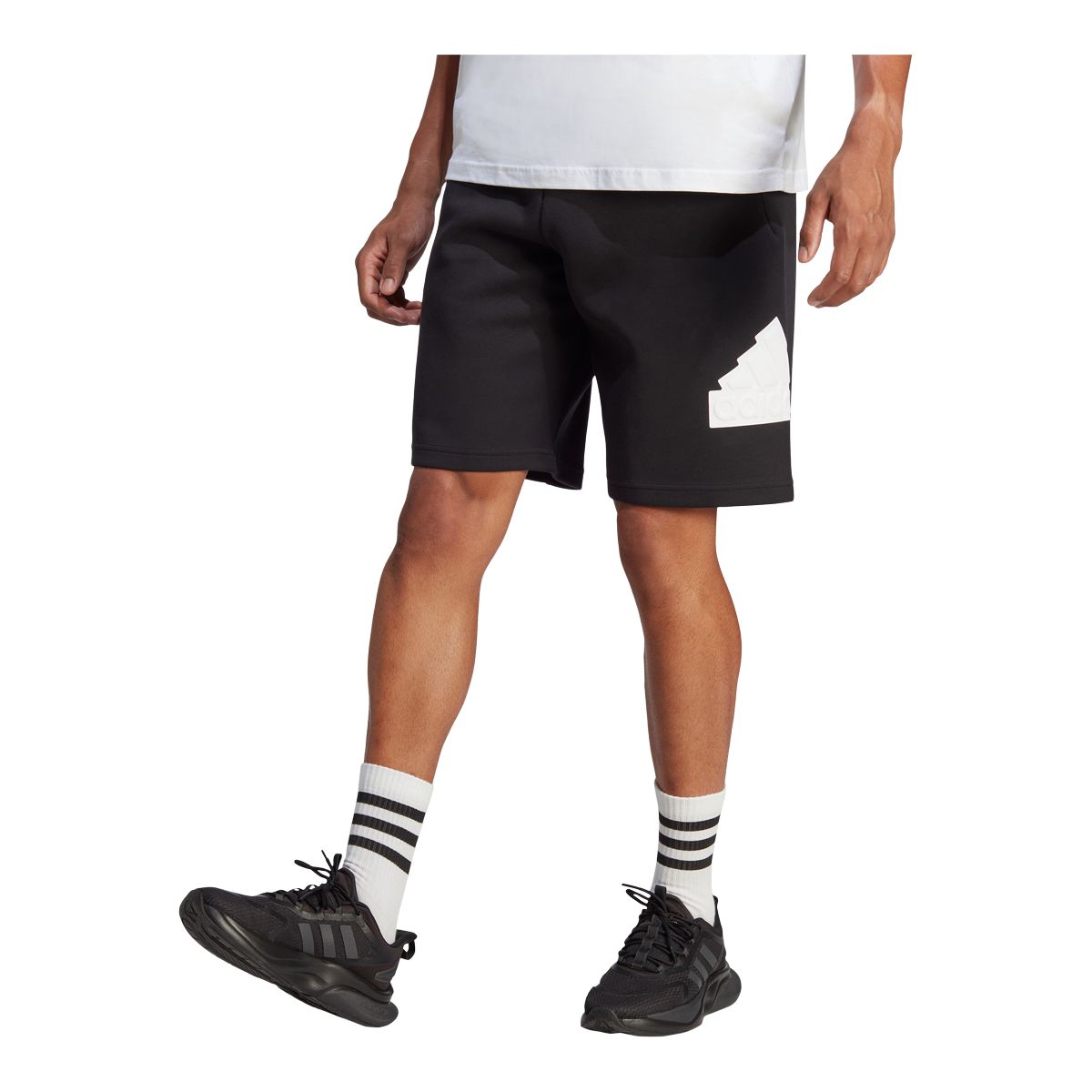 adidas Men's Sportswear FI Badge Of Sport 10-inch Shorts