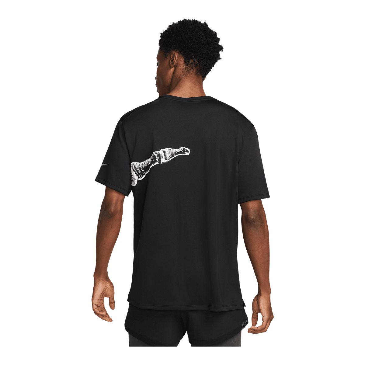 Nike Men's Miler Run Division Graphic T Shirt