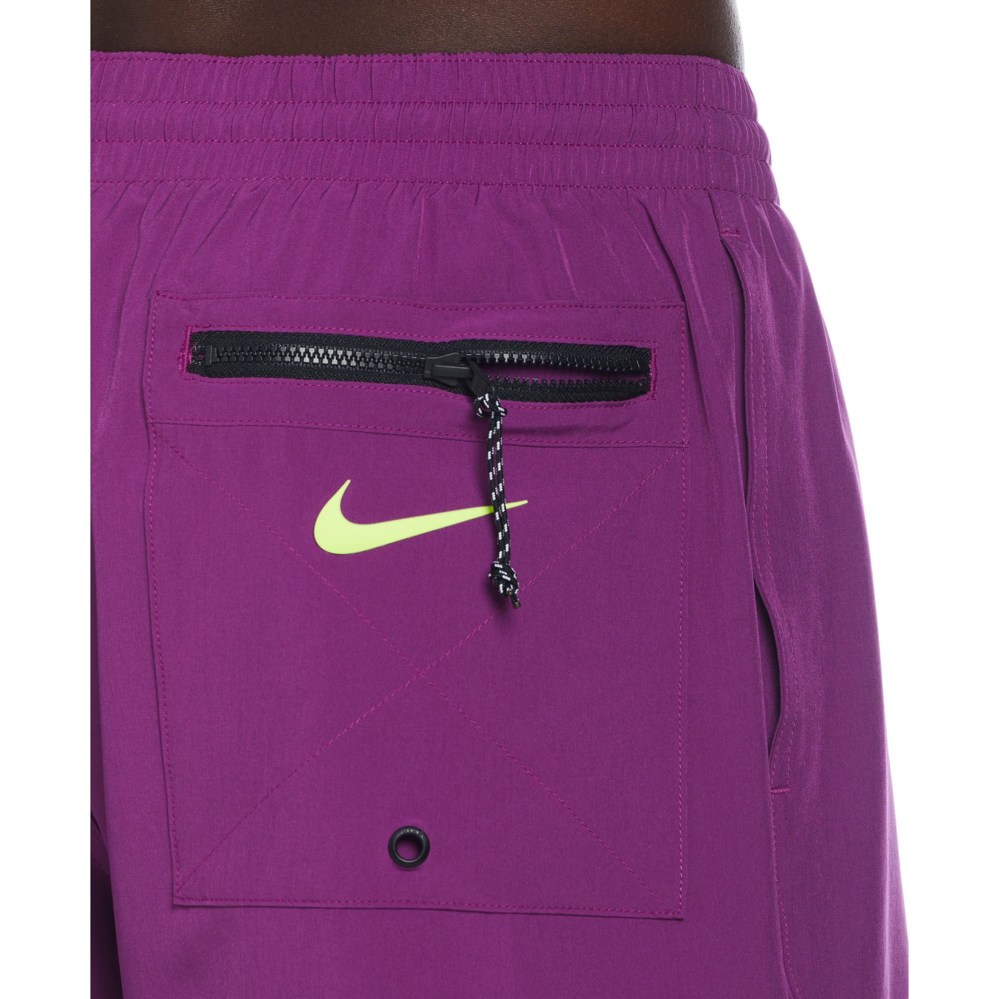 Nike Men's Sketch Outline 5 Inch Volley Shorts