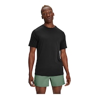 On Men's Focus T Shirt Front_Three_Fourths_Angled_Right