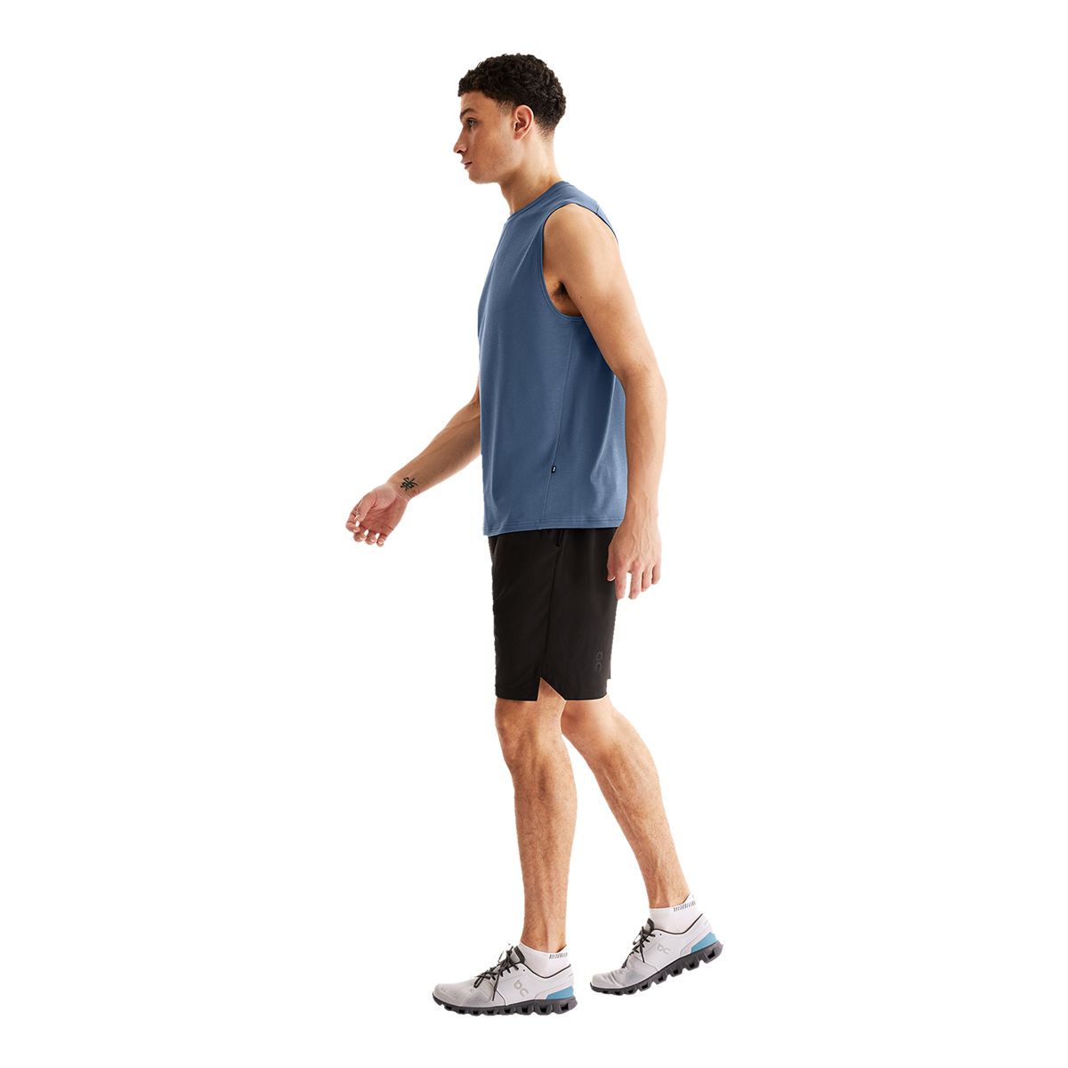 On Men's Focus 7 inch Shorts