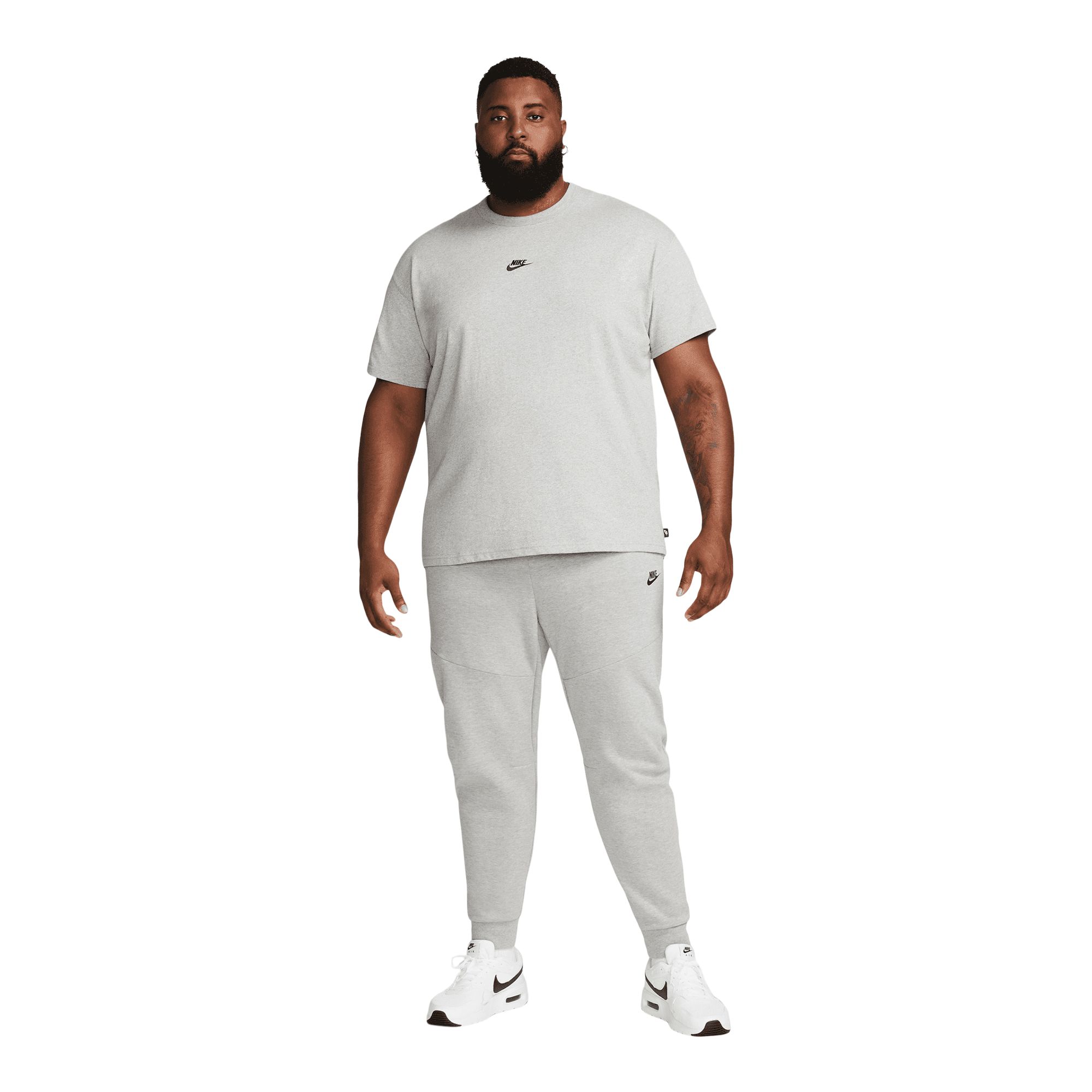 Nike Sportswear Men's Premium Essentials Sustainable T-Shirt