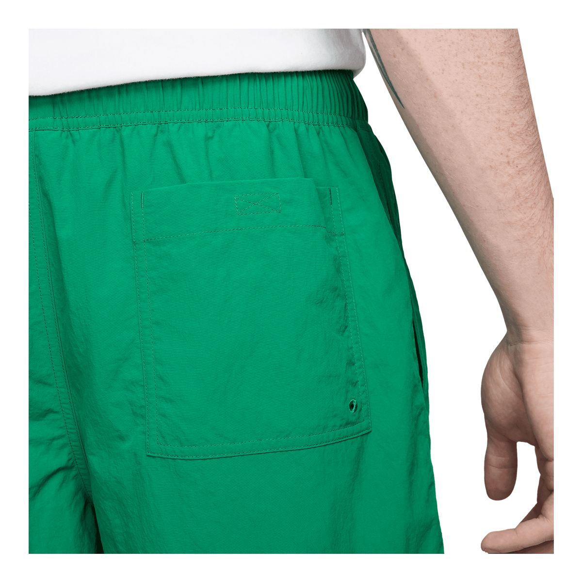 Nike Sportswear Men's Varsity Club Flow Shorts