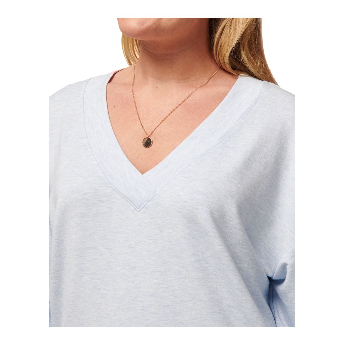TravisMathew Women's Cloud Half Zip V-neck Golf Pullover