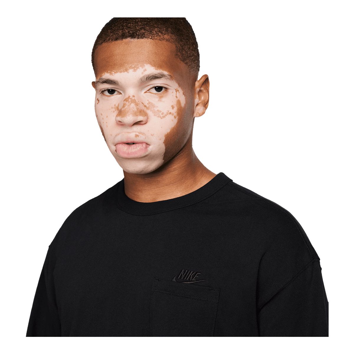 Nike Men's Premium Essentials Pocket Long Sleeve T Shirt