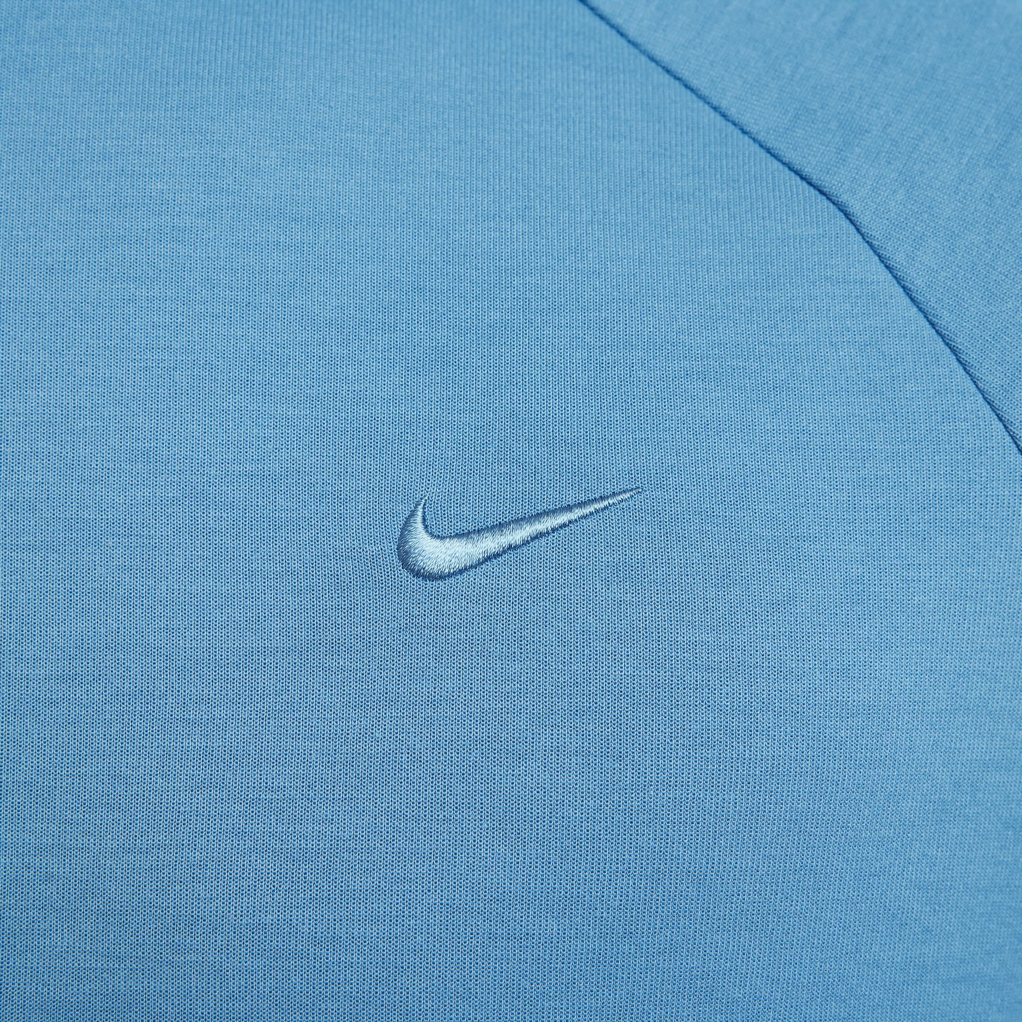 Nike Men's Primary UV Sweatshirt