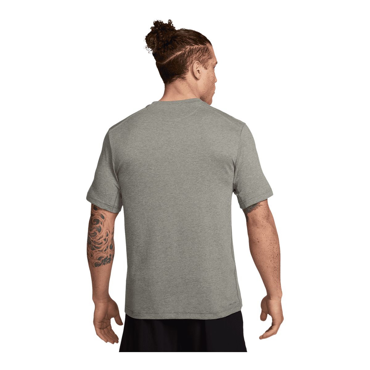 Nike Men's Dri-FIT Primary T Shirt