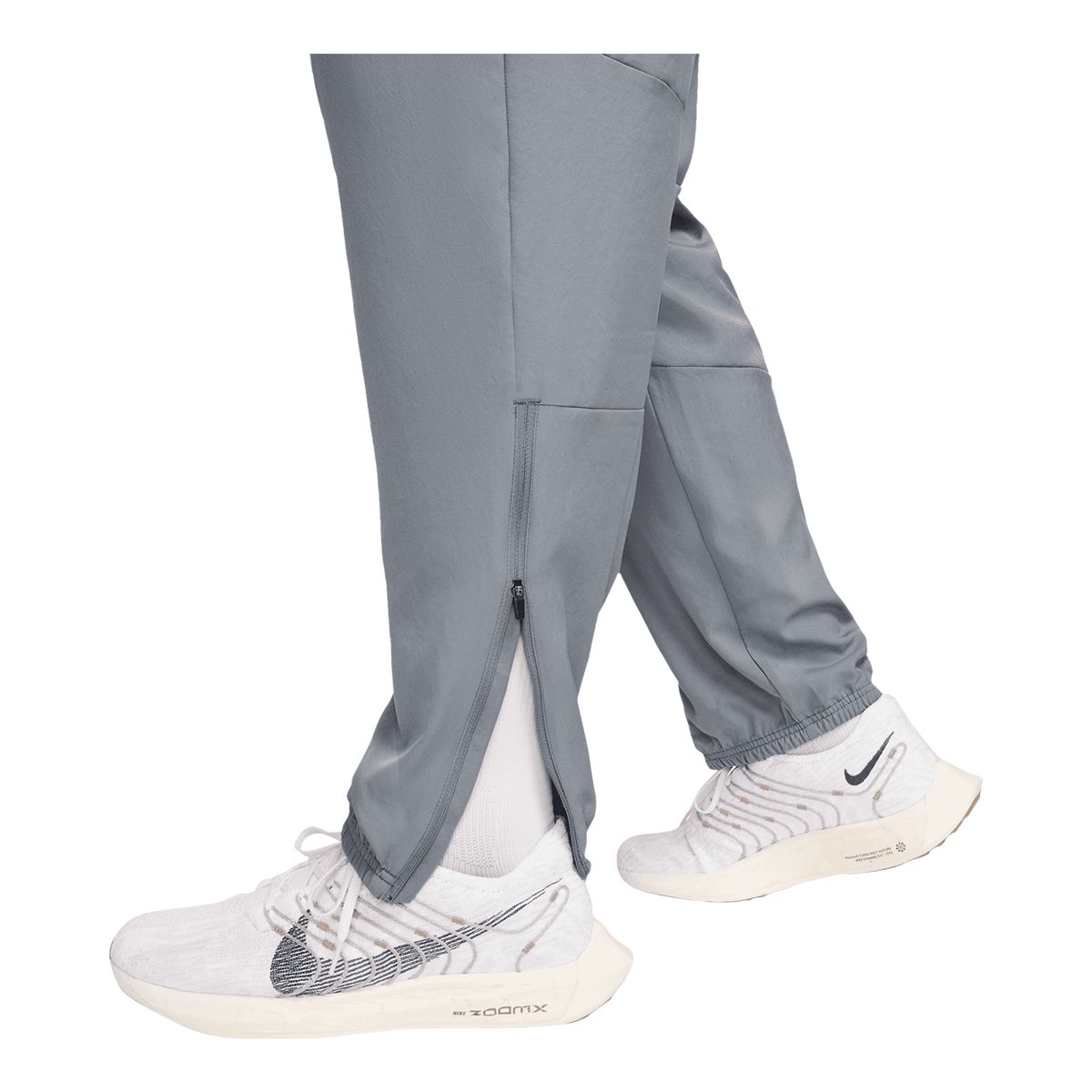 Nike Men's Dri-FIT Challenger Woven Pants
