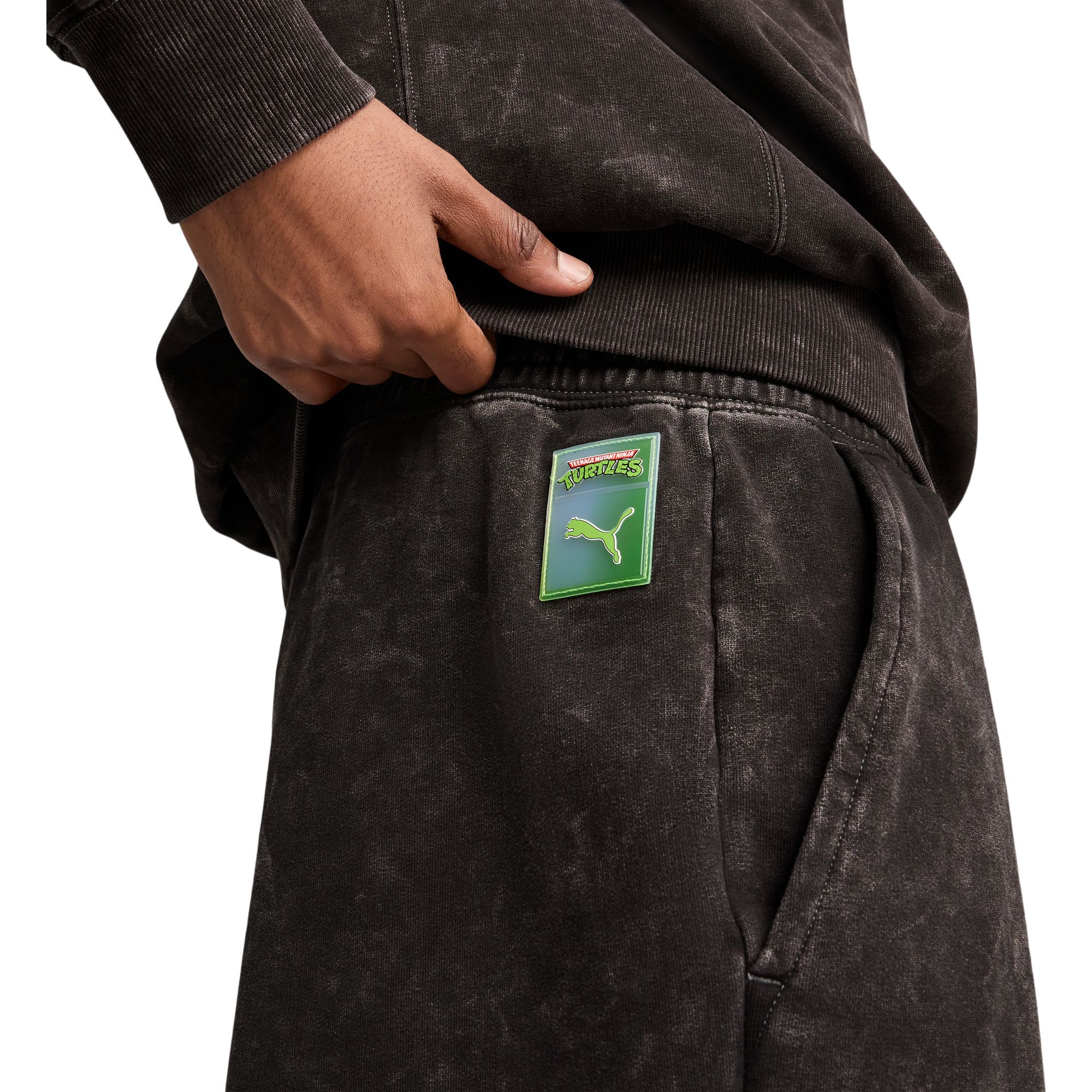 PUMA x TMNT Men's 6" Shorts