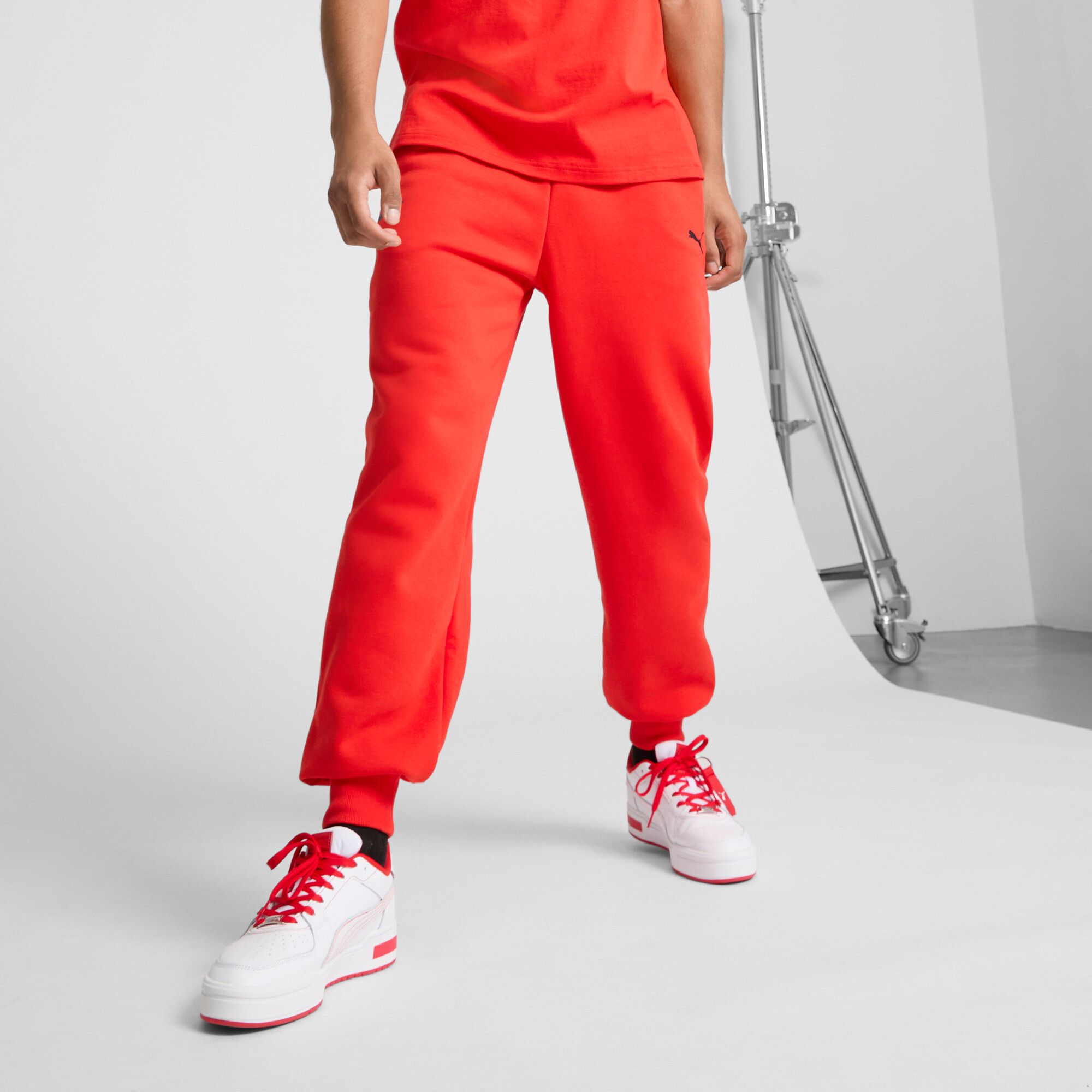 PUMA Men's F1 ESS+ Sweatpants
