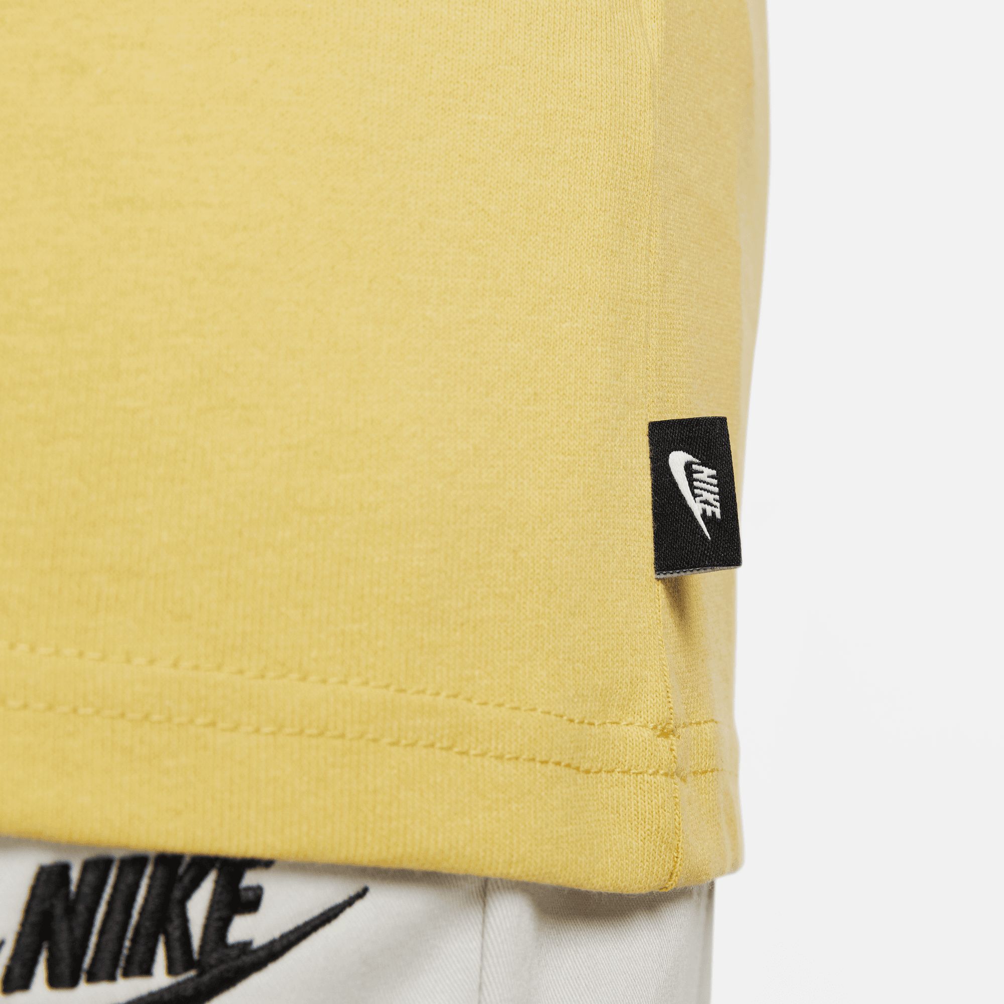 Nike Sportswear Men's Premium Essentials Sustainable T-Shirt
