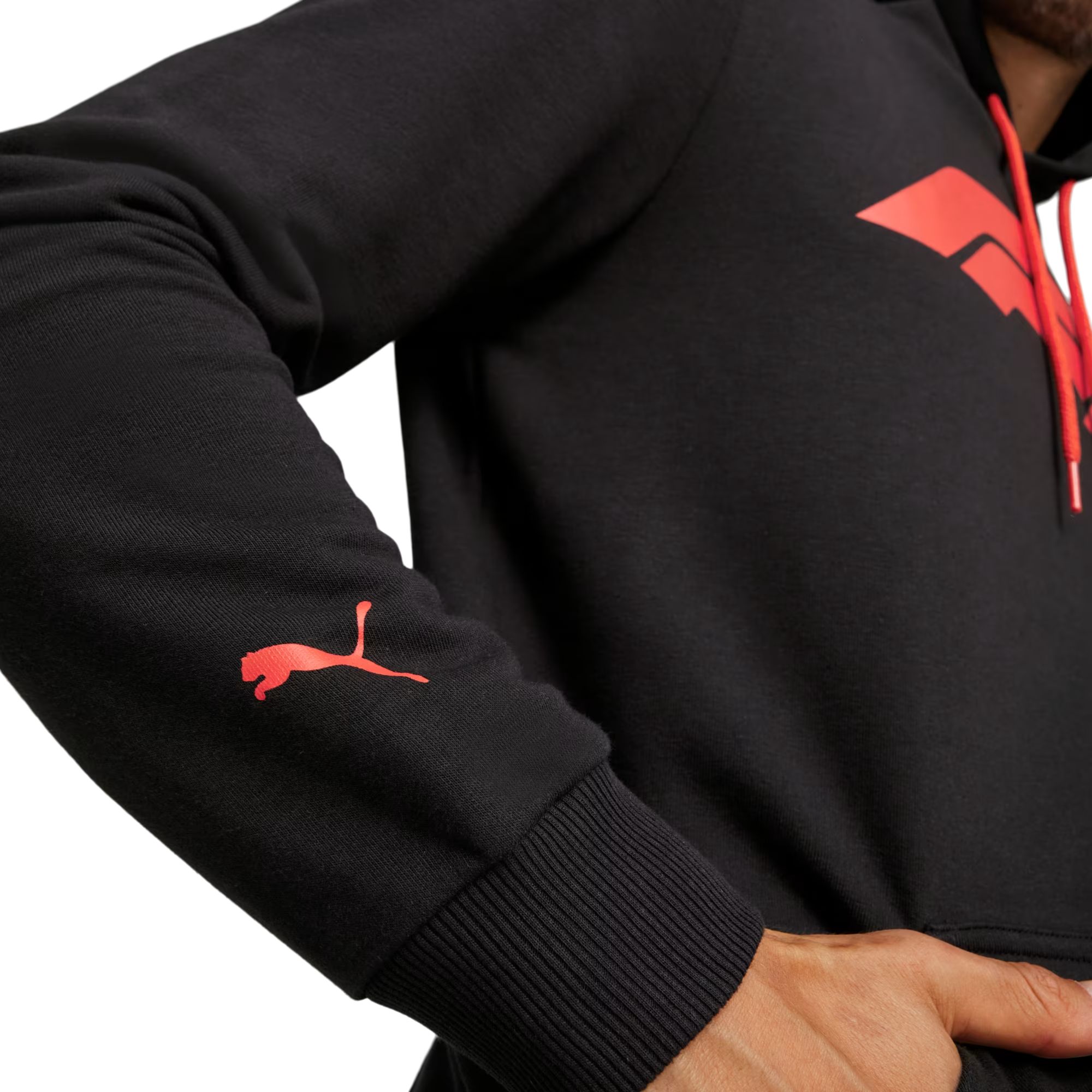 PUMA x F1® Men's ESS Logo Pullover Hoodie