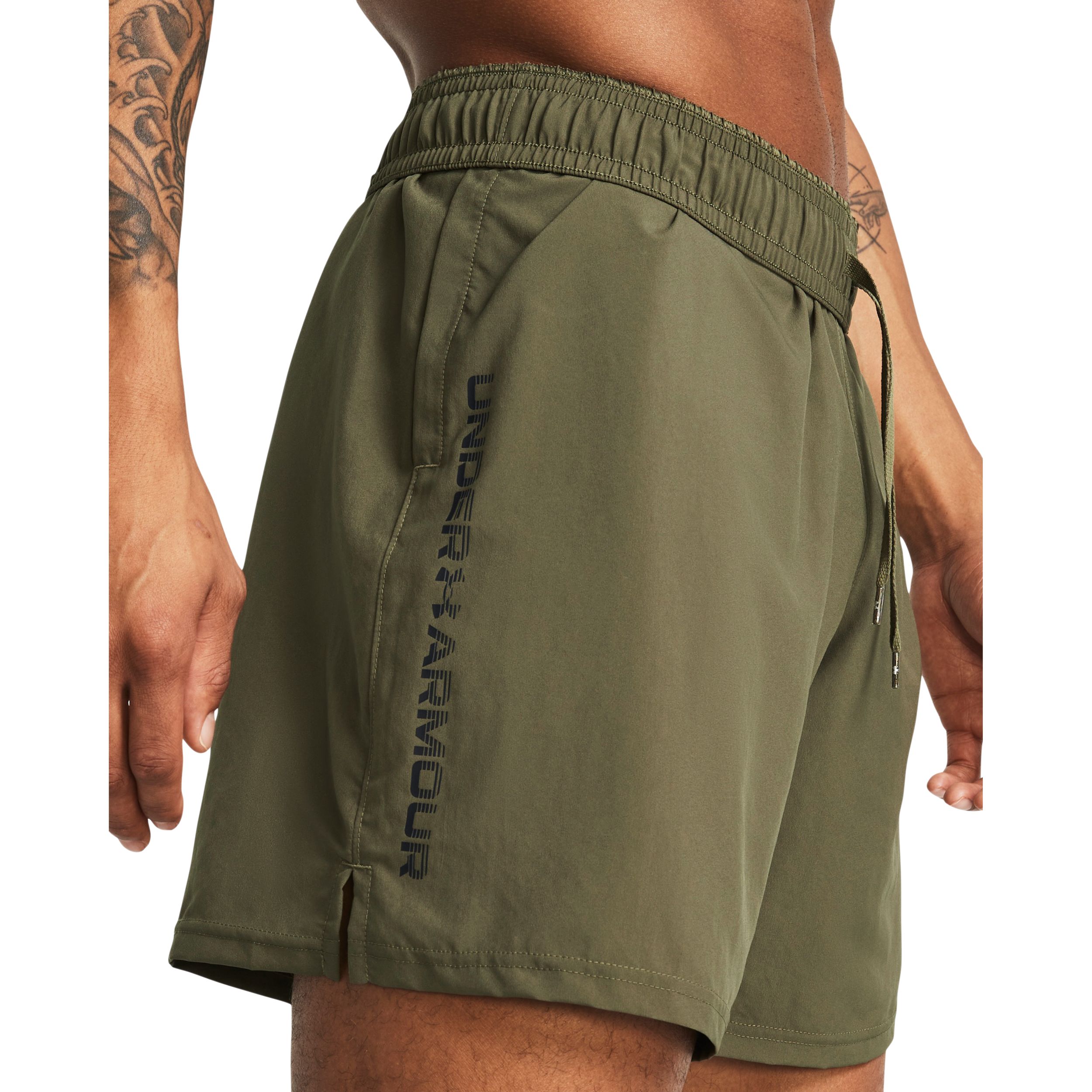 Under Armour Men's Vanish Woven 6" Lightweight Sweat-Wicking Graphic Shorts