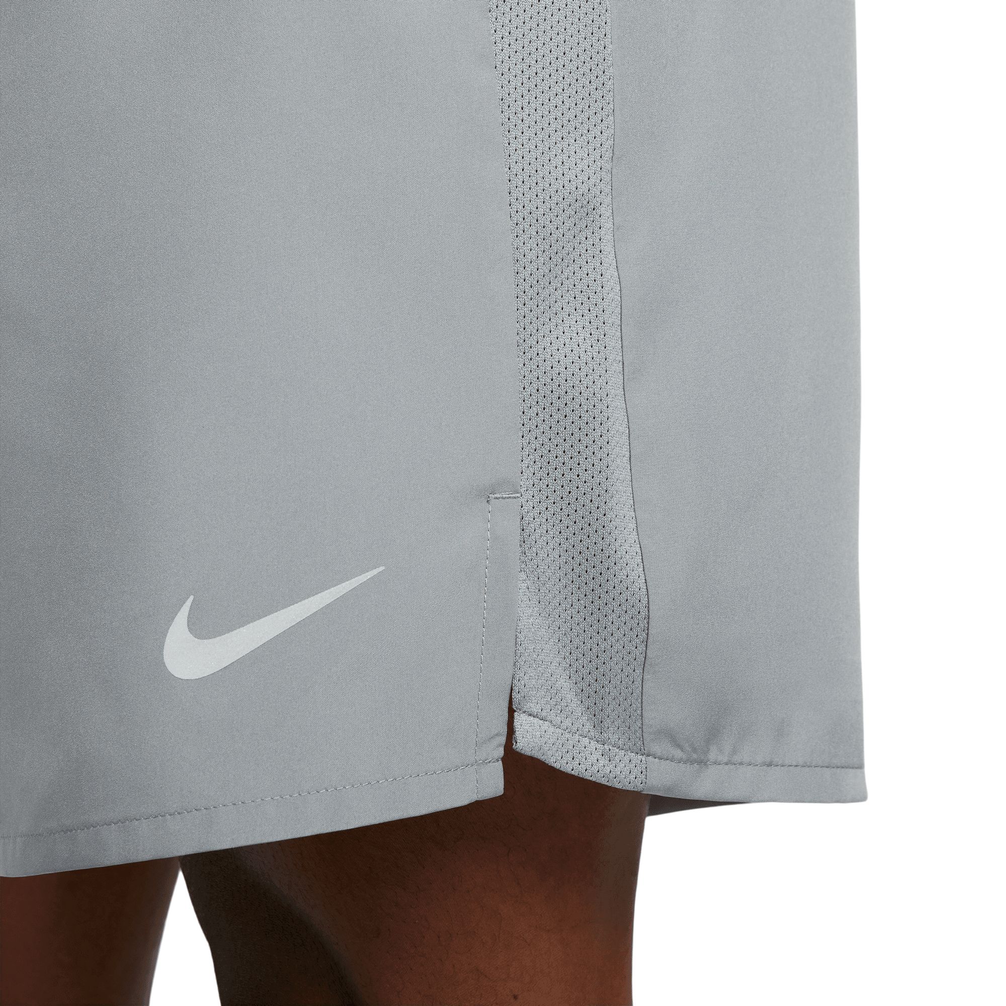 Nike Men's Challenger 2 7-inch Sweat-Wicking Training Shorts