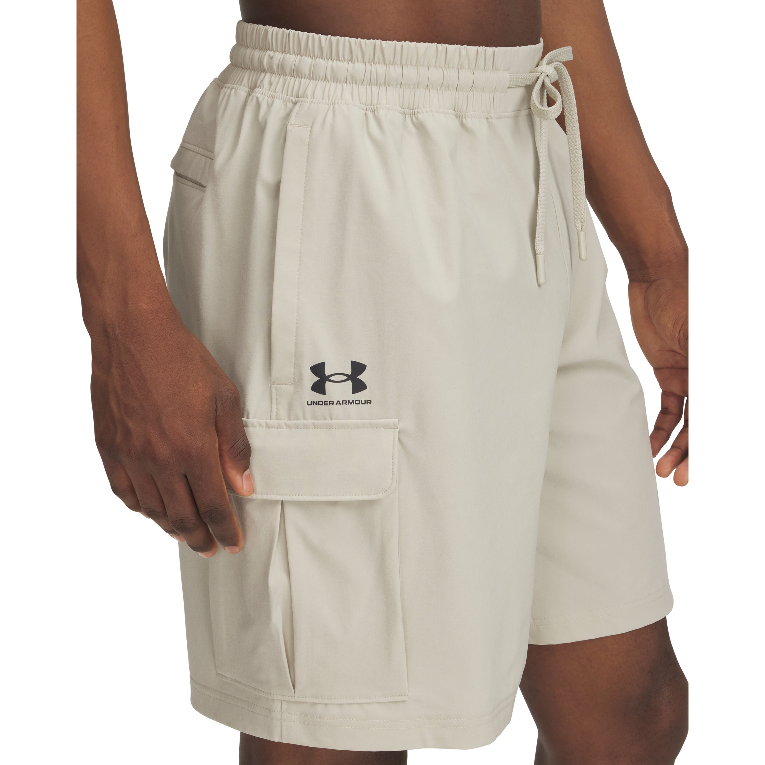 Under Armour Men's Vibe Woven Cargo Shorts