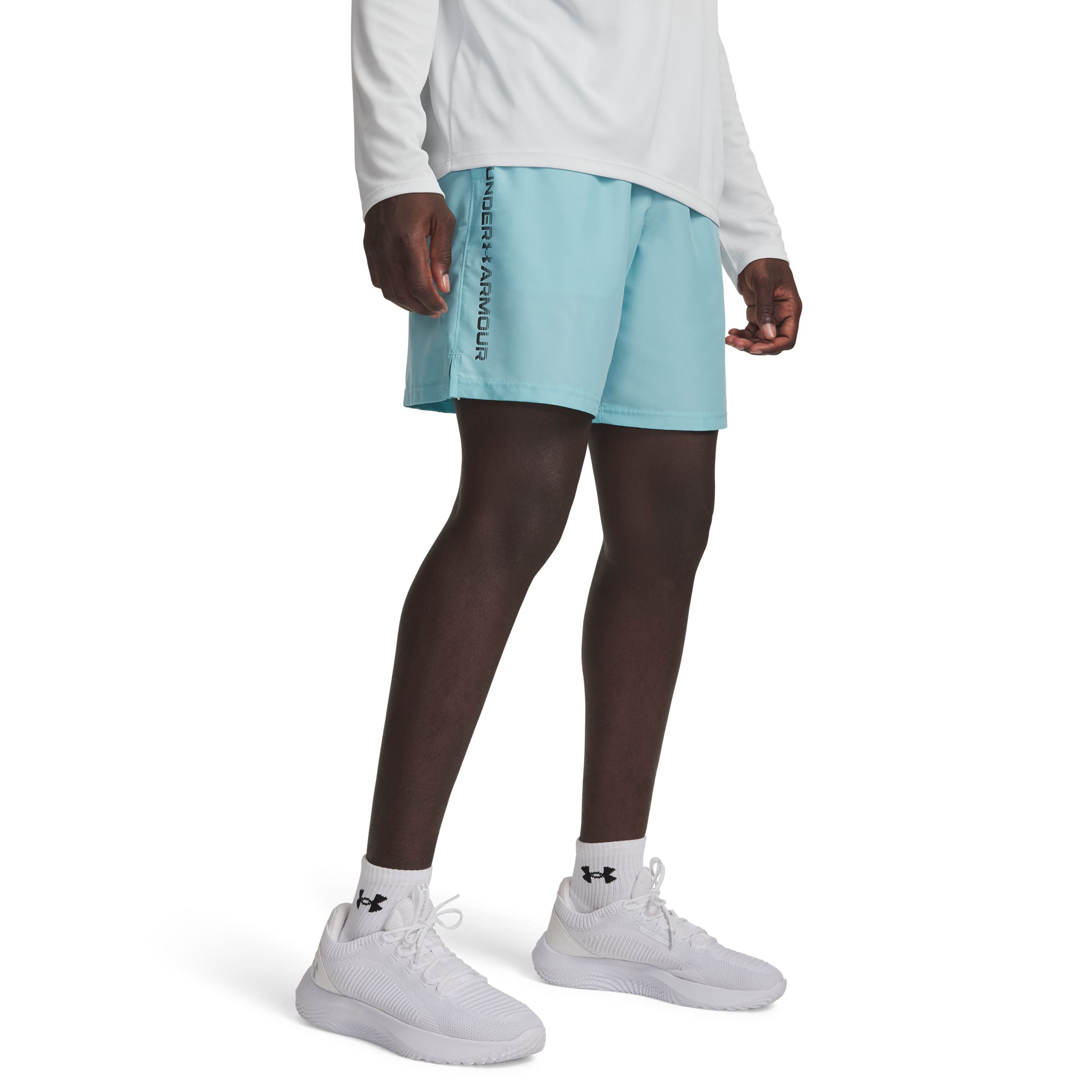 Under Armour Men's Vanish Woven 6 Inch Graphic Shorts