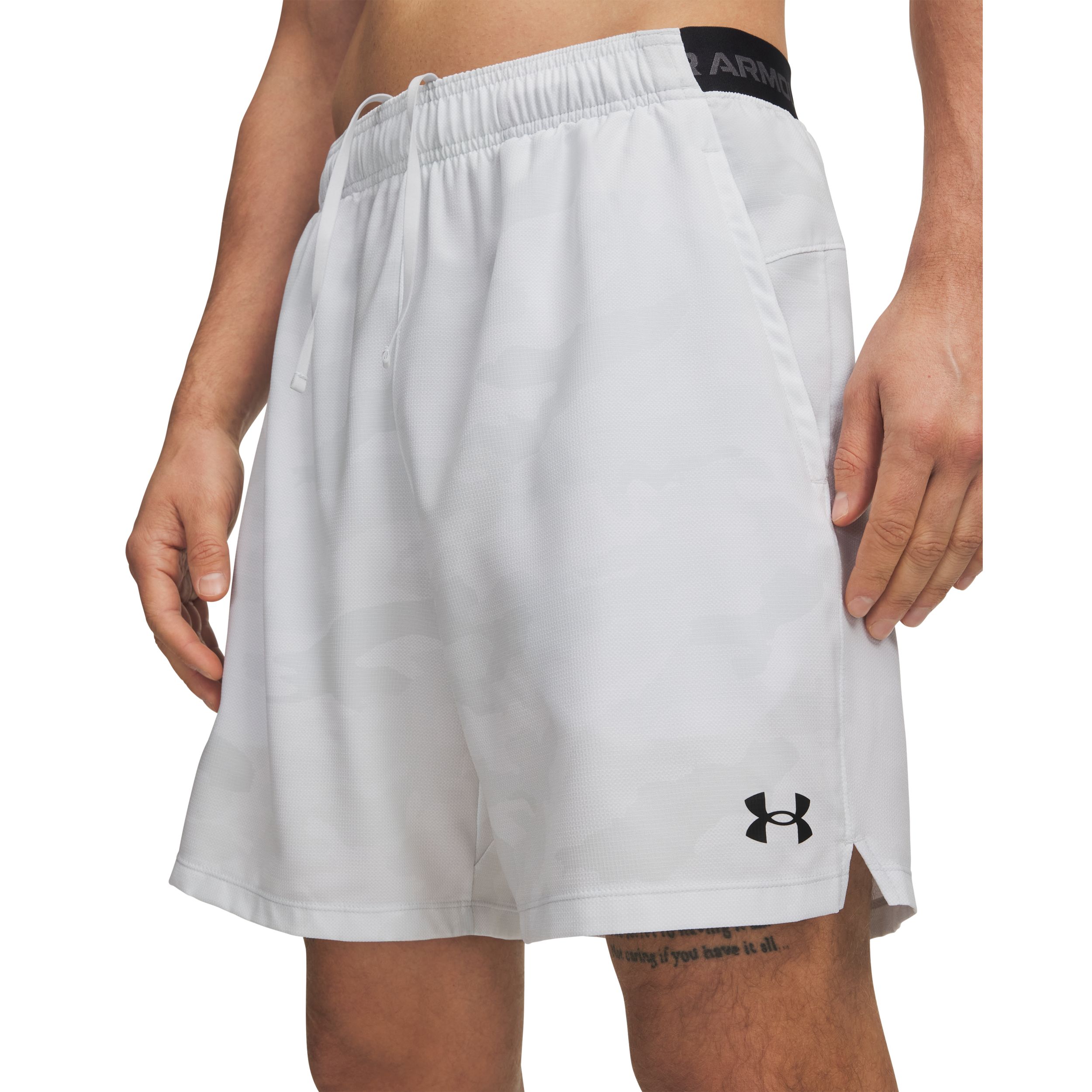 Under Armour Men's Vanish Woven 2.0 6 Inch Printed Shorts