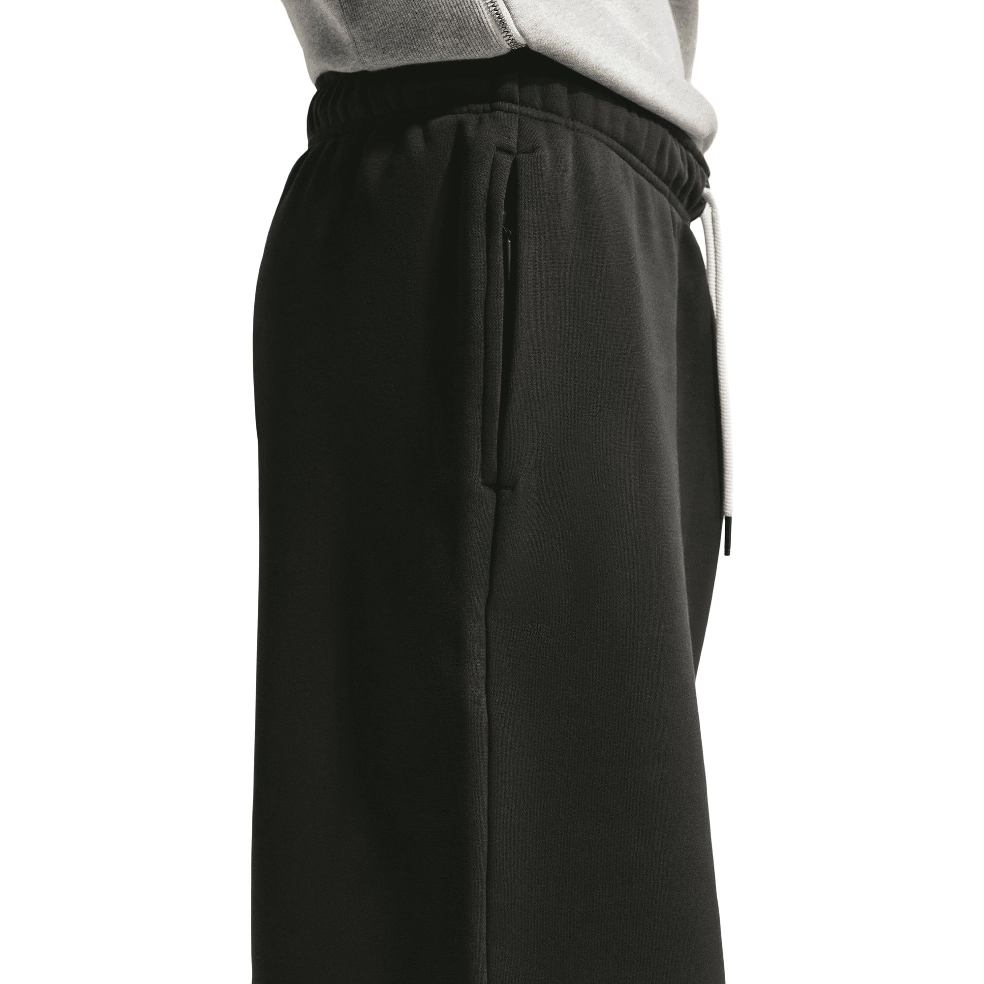 Nike Men's Standard Issue 14 Inch Shorts