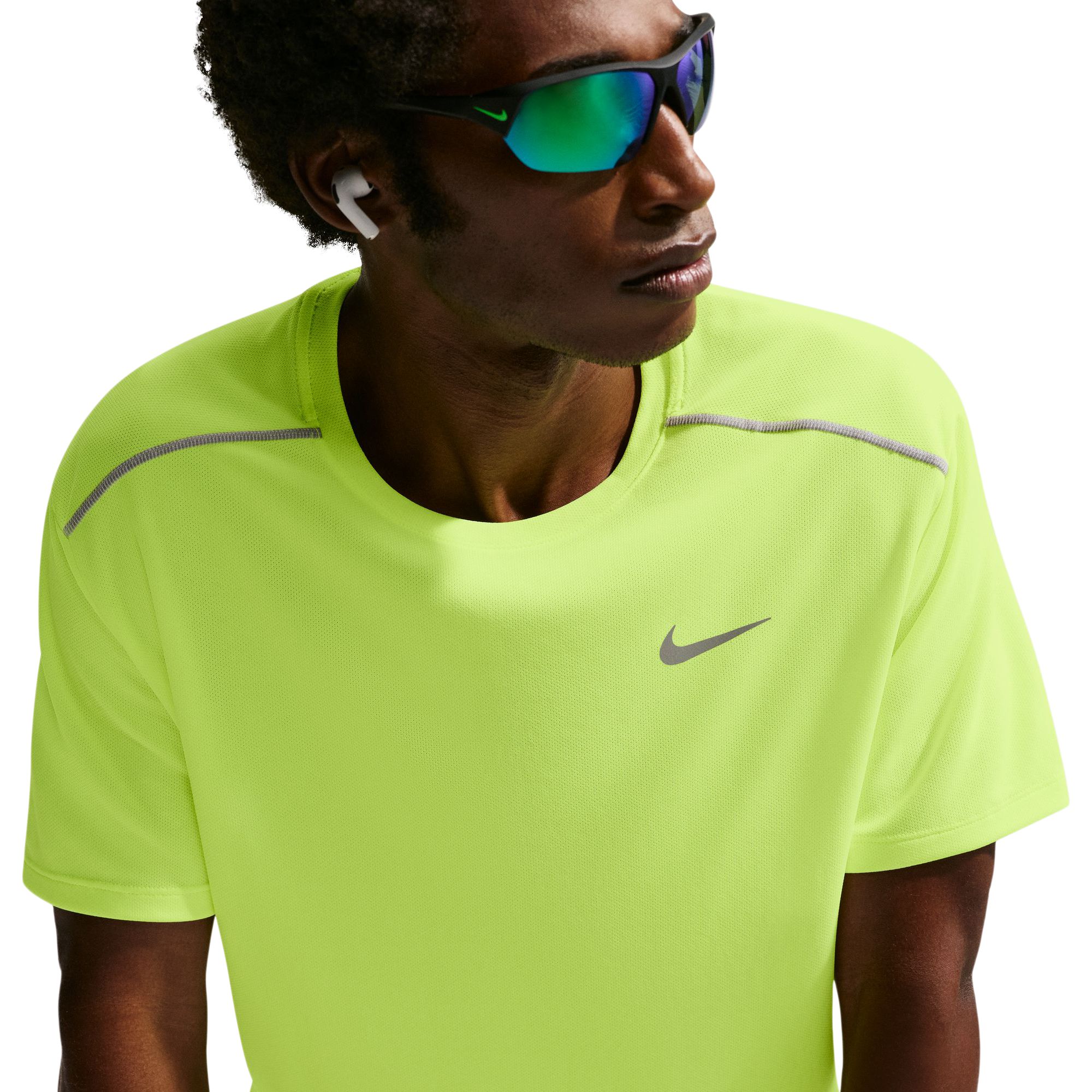Nike Men's Dri-FIT Miler 2 Short Sleeve T-Shirt