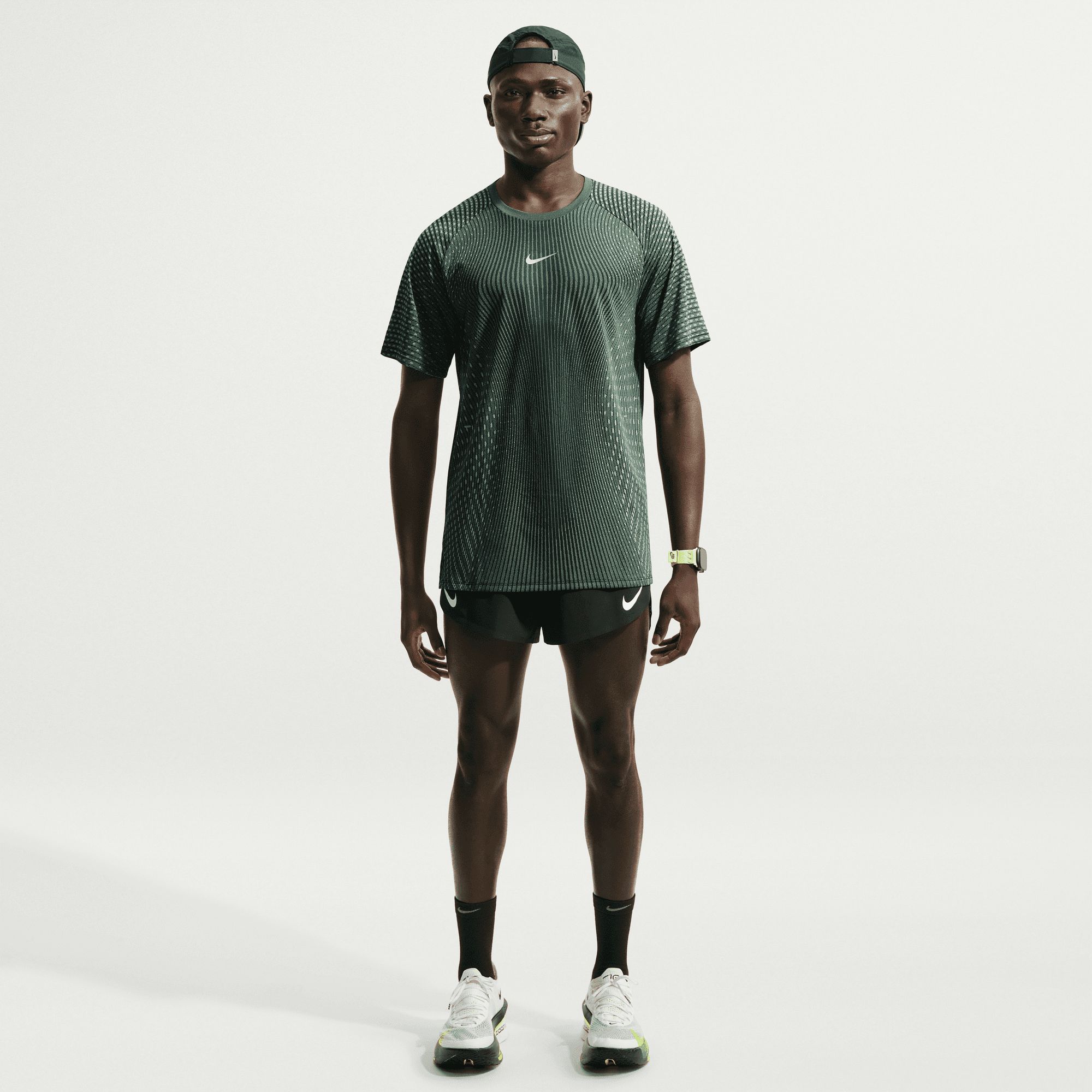 Nike Men's Stride Aero-FIT T-Shirt