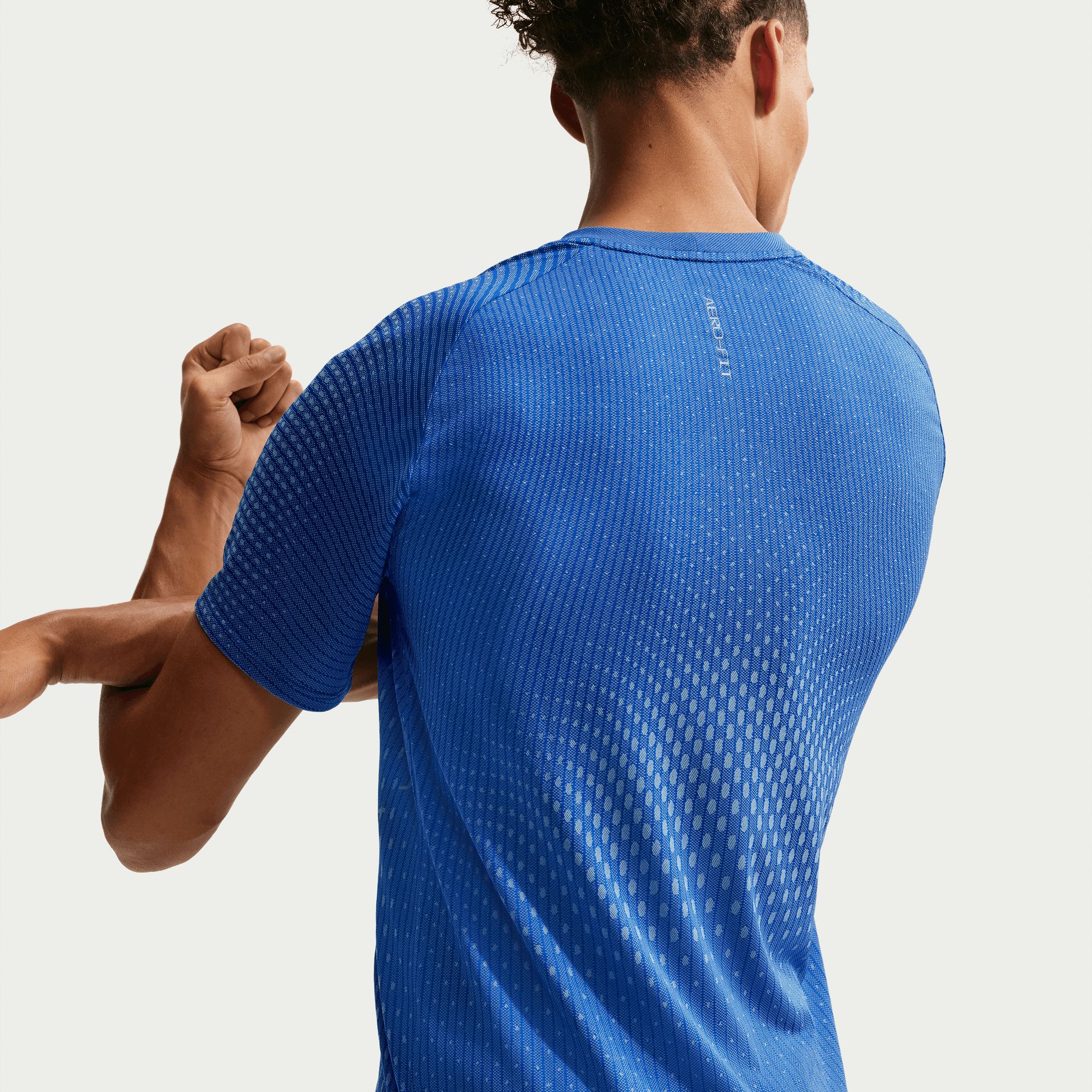 Nike Men's Stride Aero-FIT T-Shirt