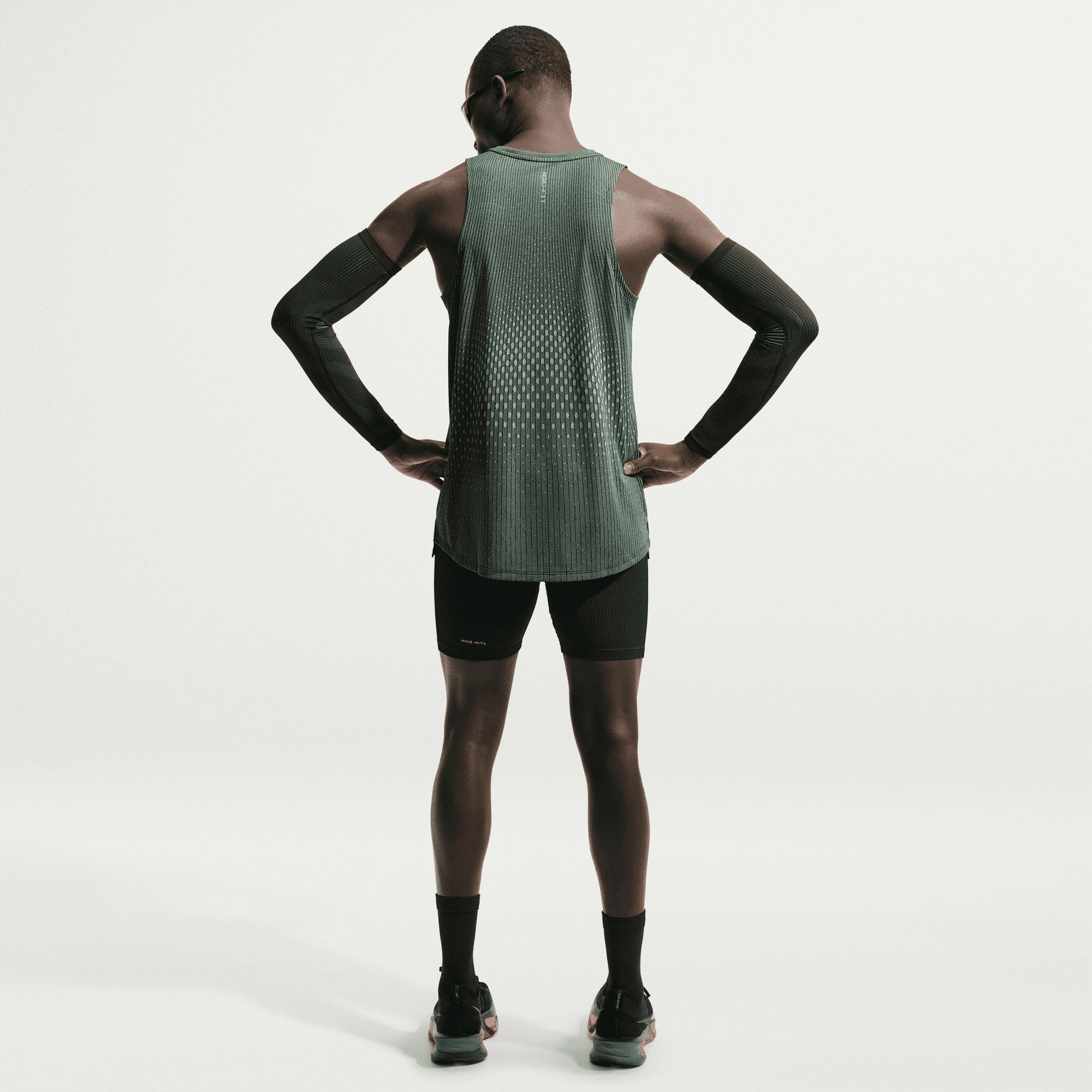 Nike Men's Stride Aero-FIT Tank