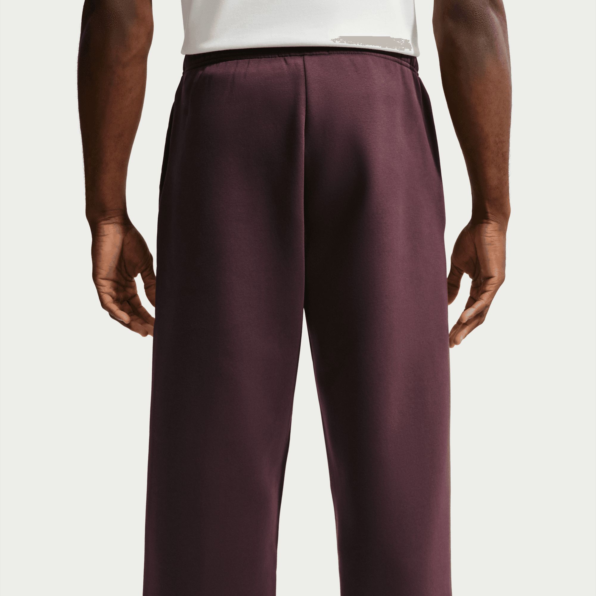 Nike Men's Standard Issue Open Hem Athletic Pants with Pockets