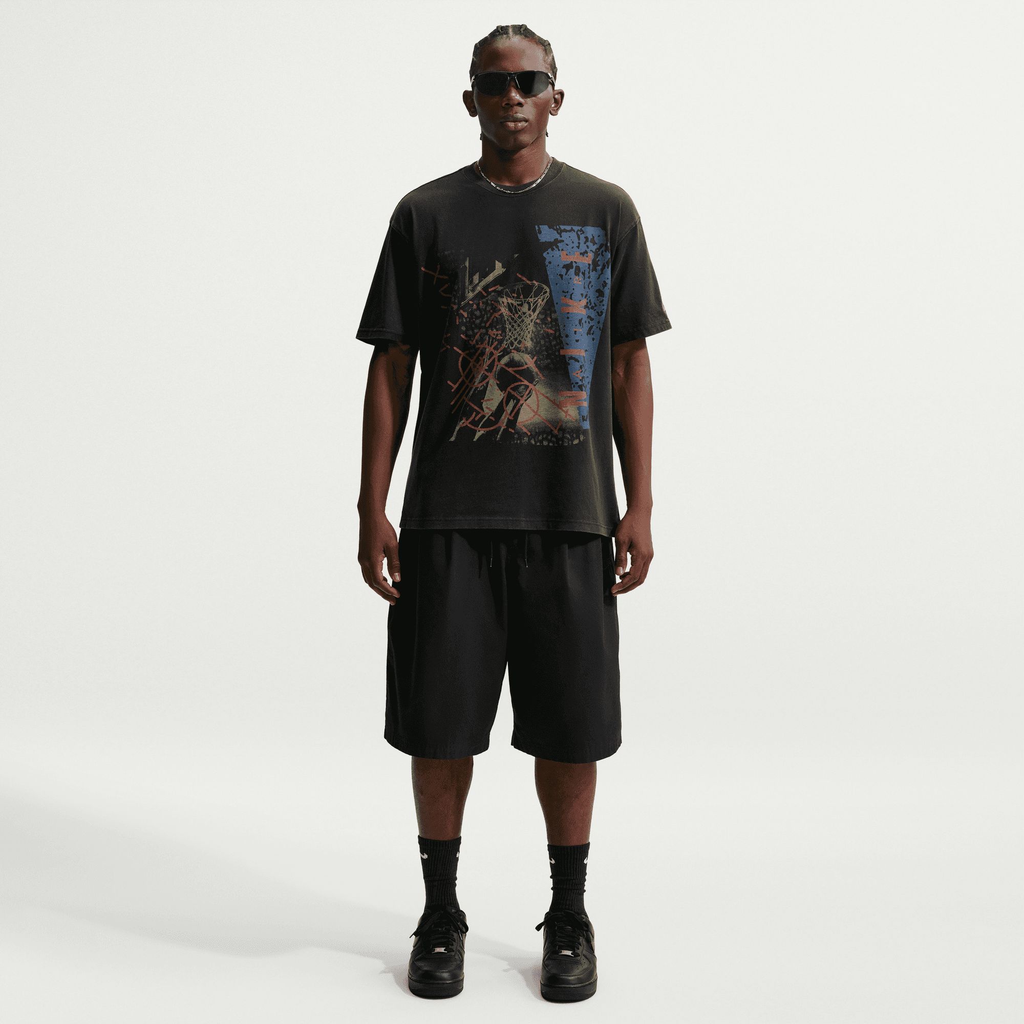 Nike Men's Graphic Retro Basketball T-Shirt