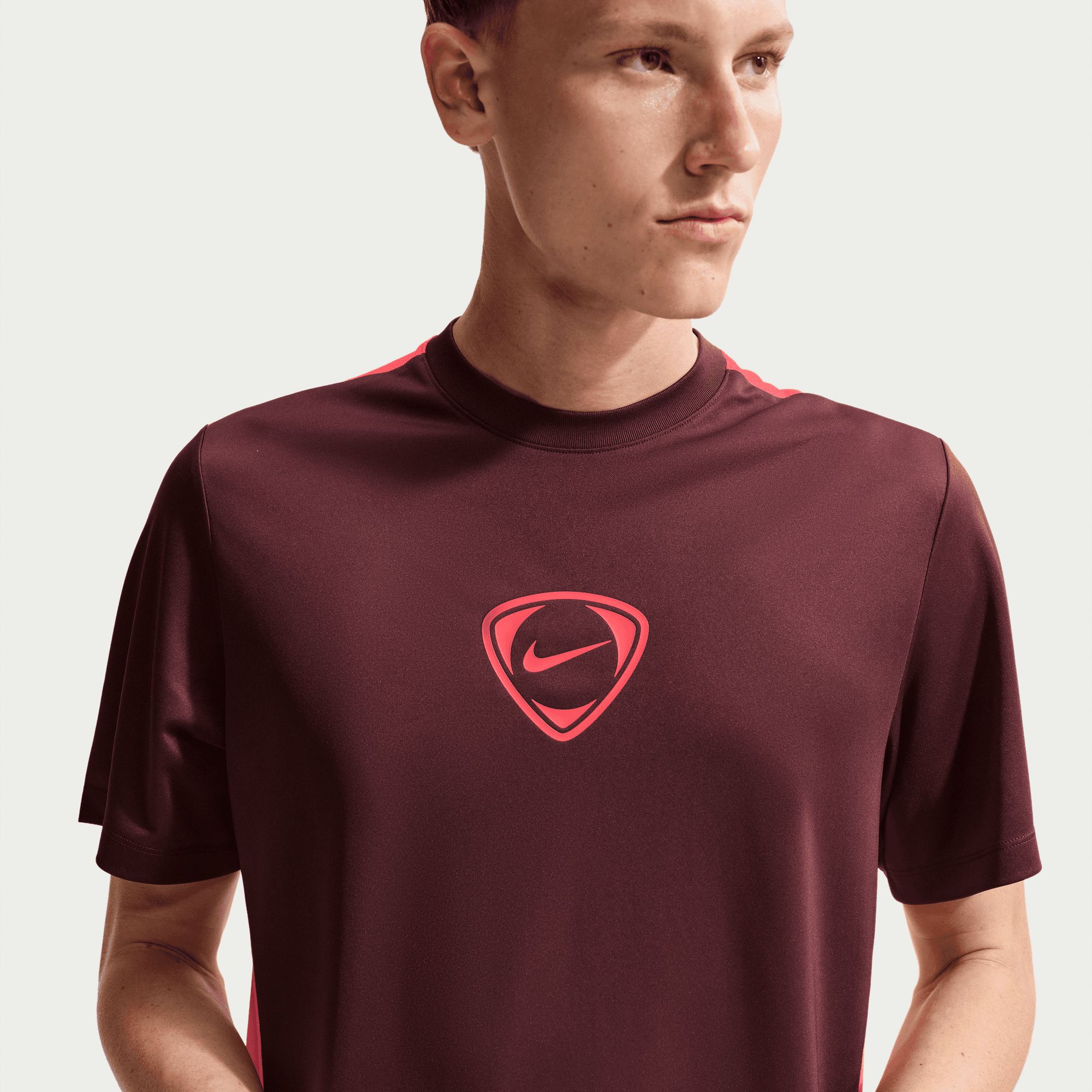 Nike Men's Dri-FIT Academy+ Soccer Short Sleeve T-Shirt