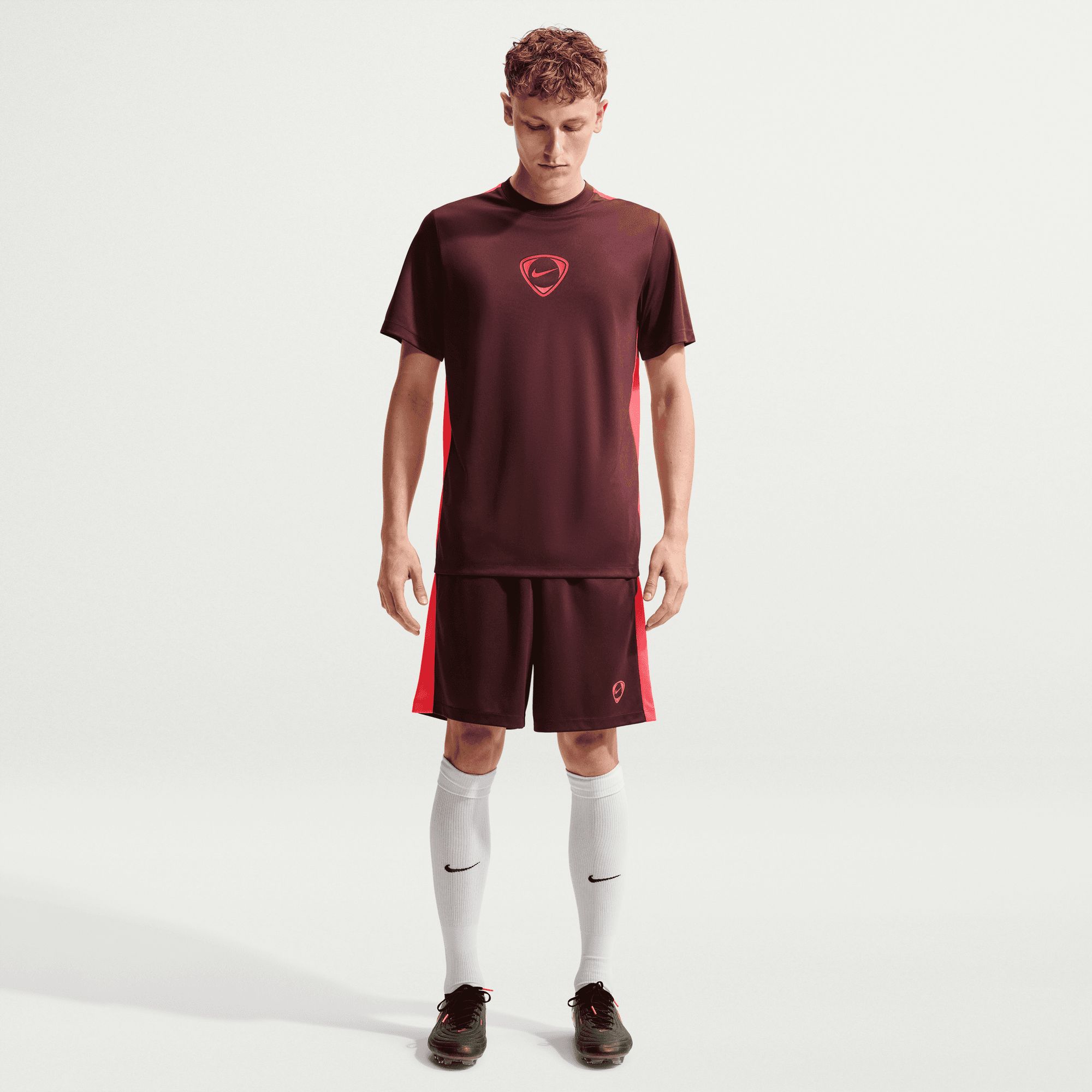 Nike Men's Dri-FIT Academy+ Soccer Short Sleeve T-Shirt