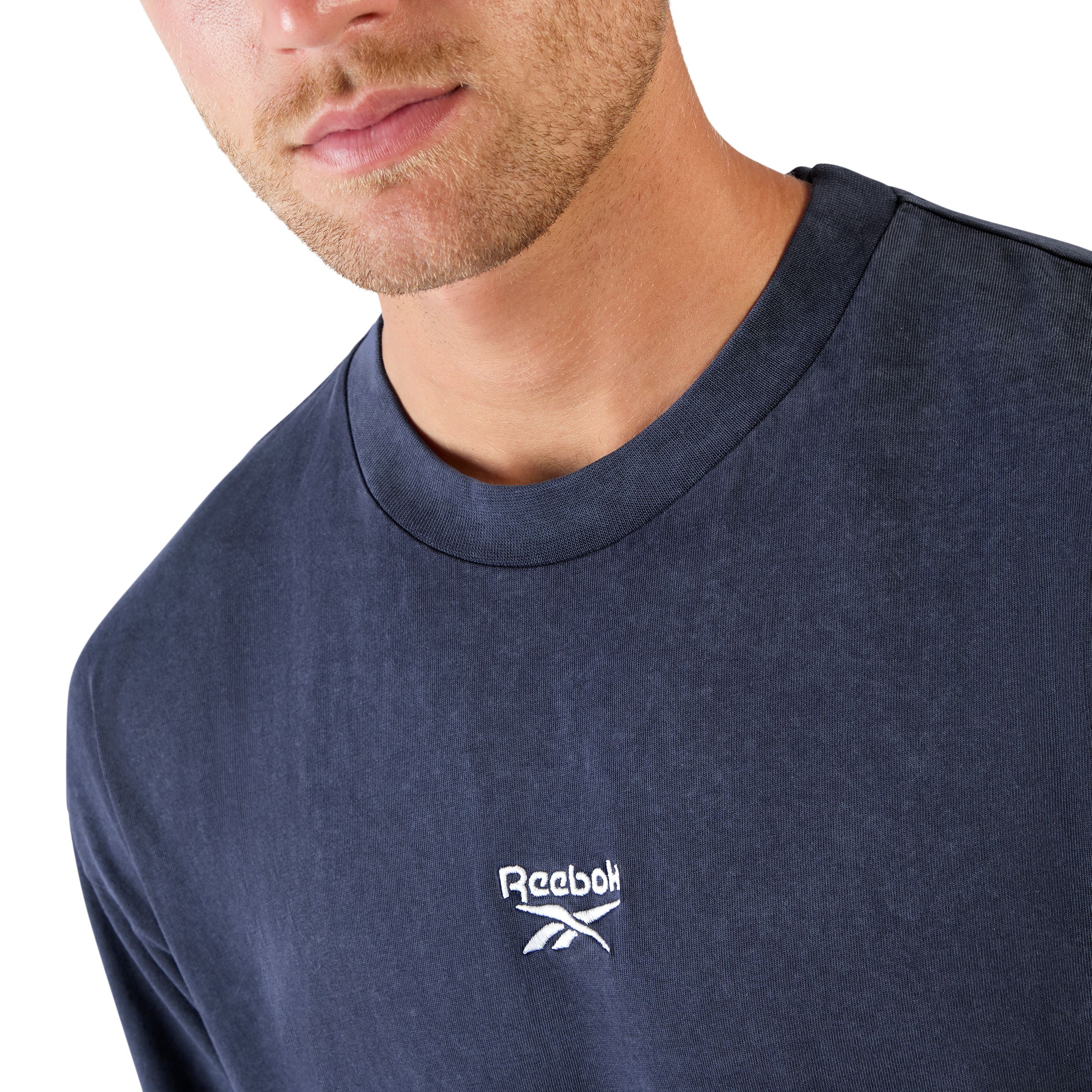Reebok Men's Washed Oversized Garment-Washed Casual T-shirt