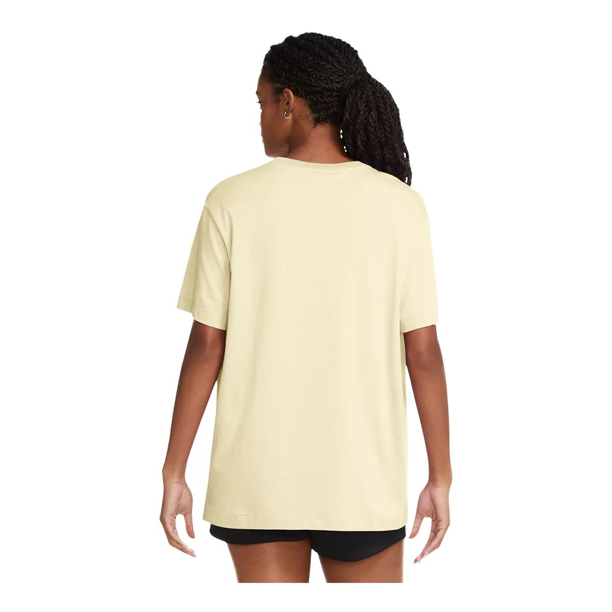 Nike Women's Essential Cotton Boyfriend T Shirt, Oversized