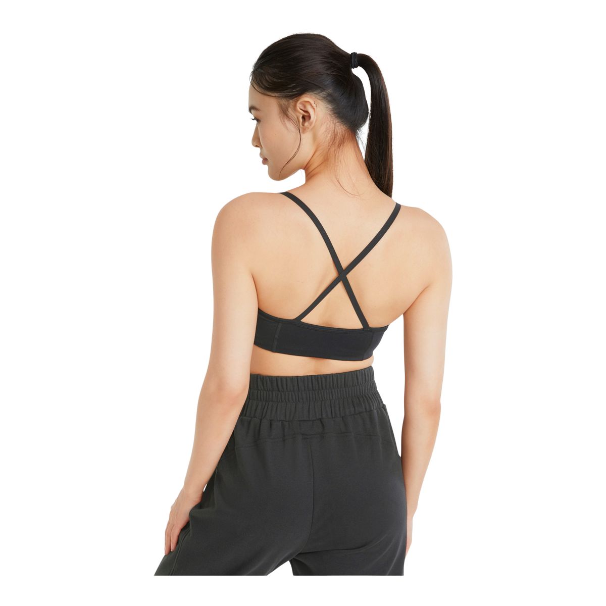 PUMA Women's Studio Rouched Sports Bra, Low Impact, Lightly Lined