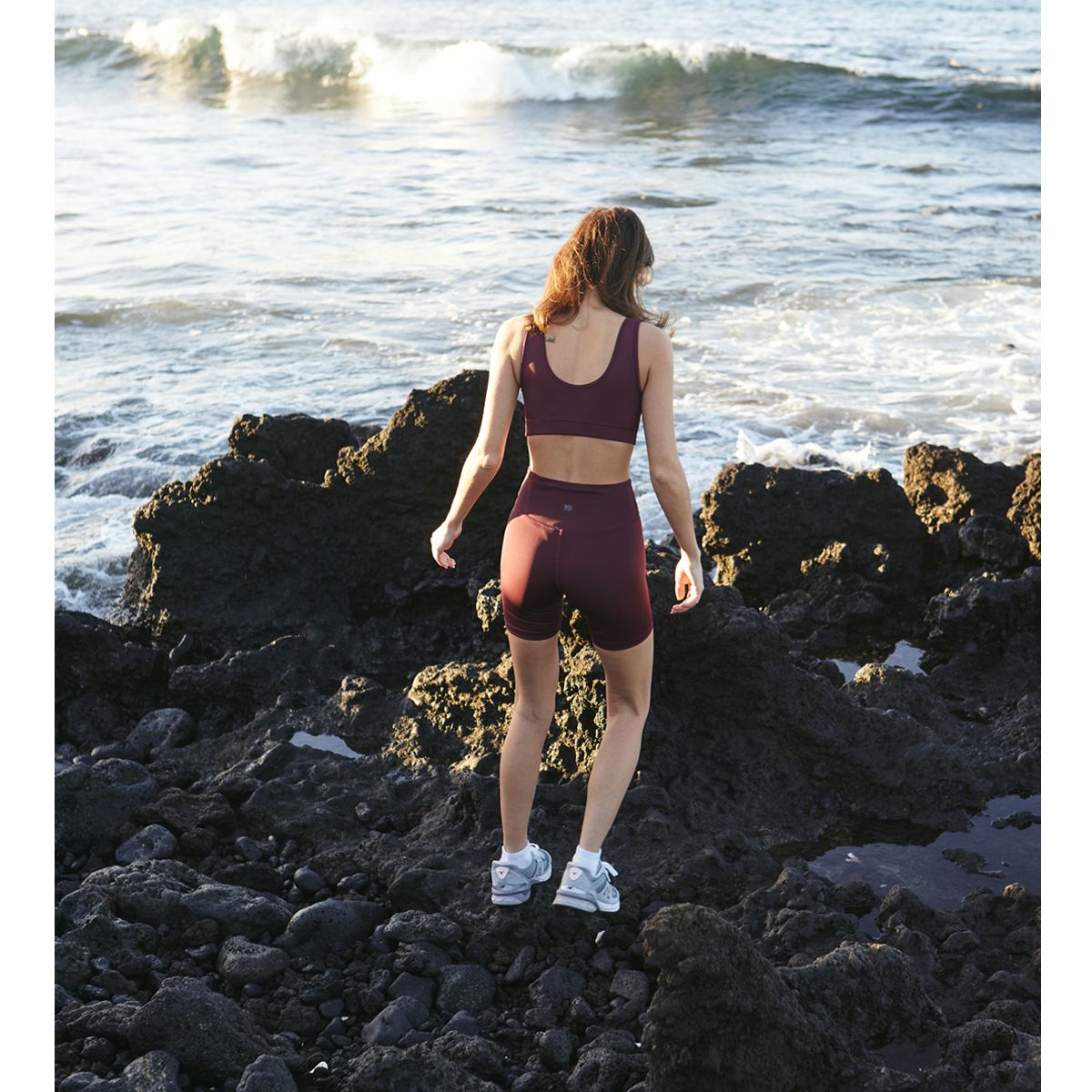 tentree Women's InMotion Sports Bra, Low Impact, Lightly Lined, Longline