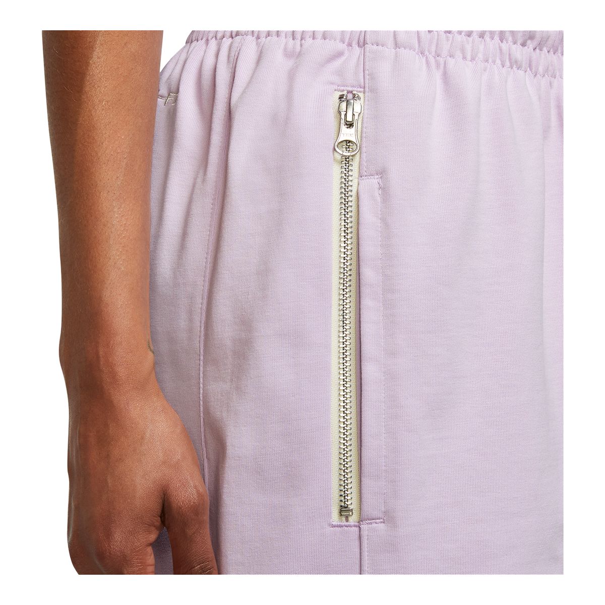 Nike Women's Basketball Standard Issue Fleece Shorts