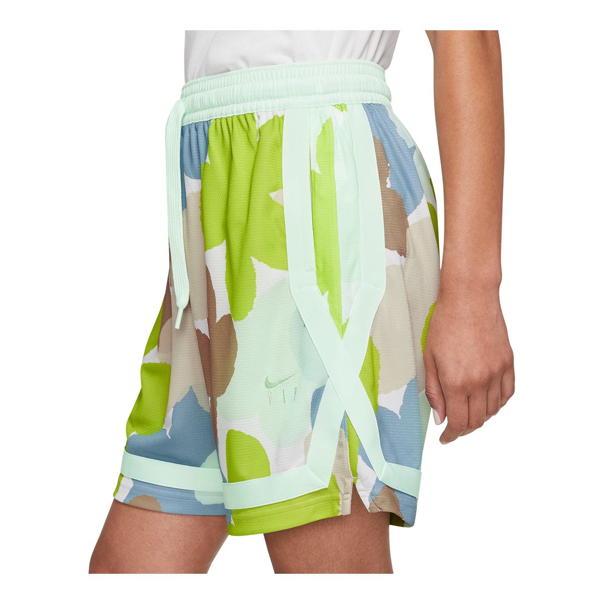 Nike Women's Basketball Fly Crossover Print Shorts