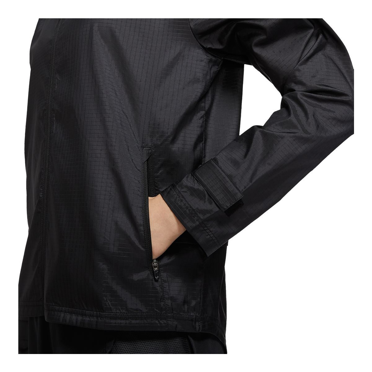 Nike Women's Plus Size Run Essentials Jacket