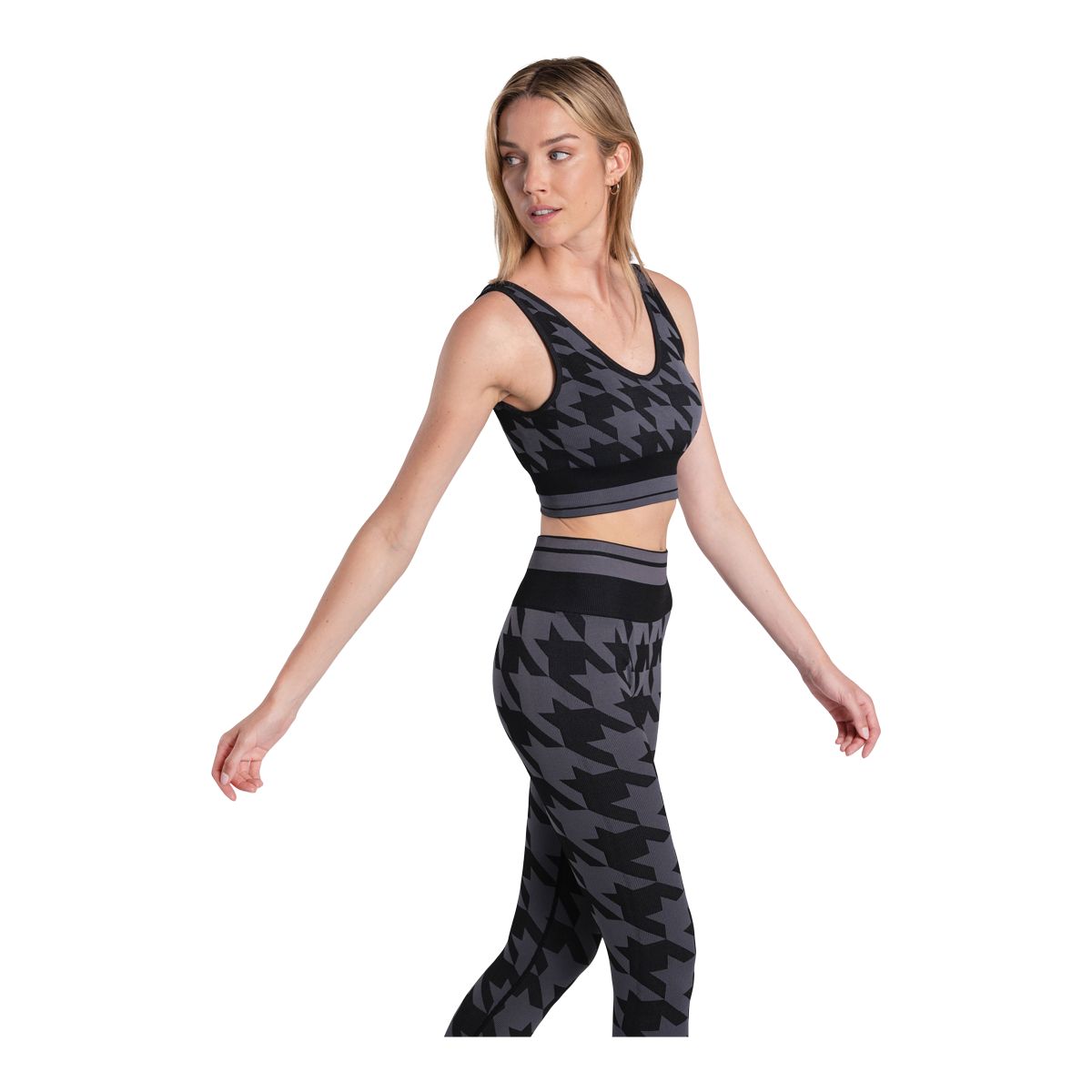 Lole Women's Marlowe Seamless V-Neck Sports Bra, Low Impact