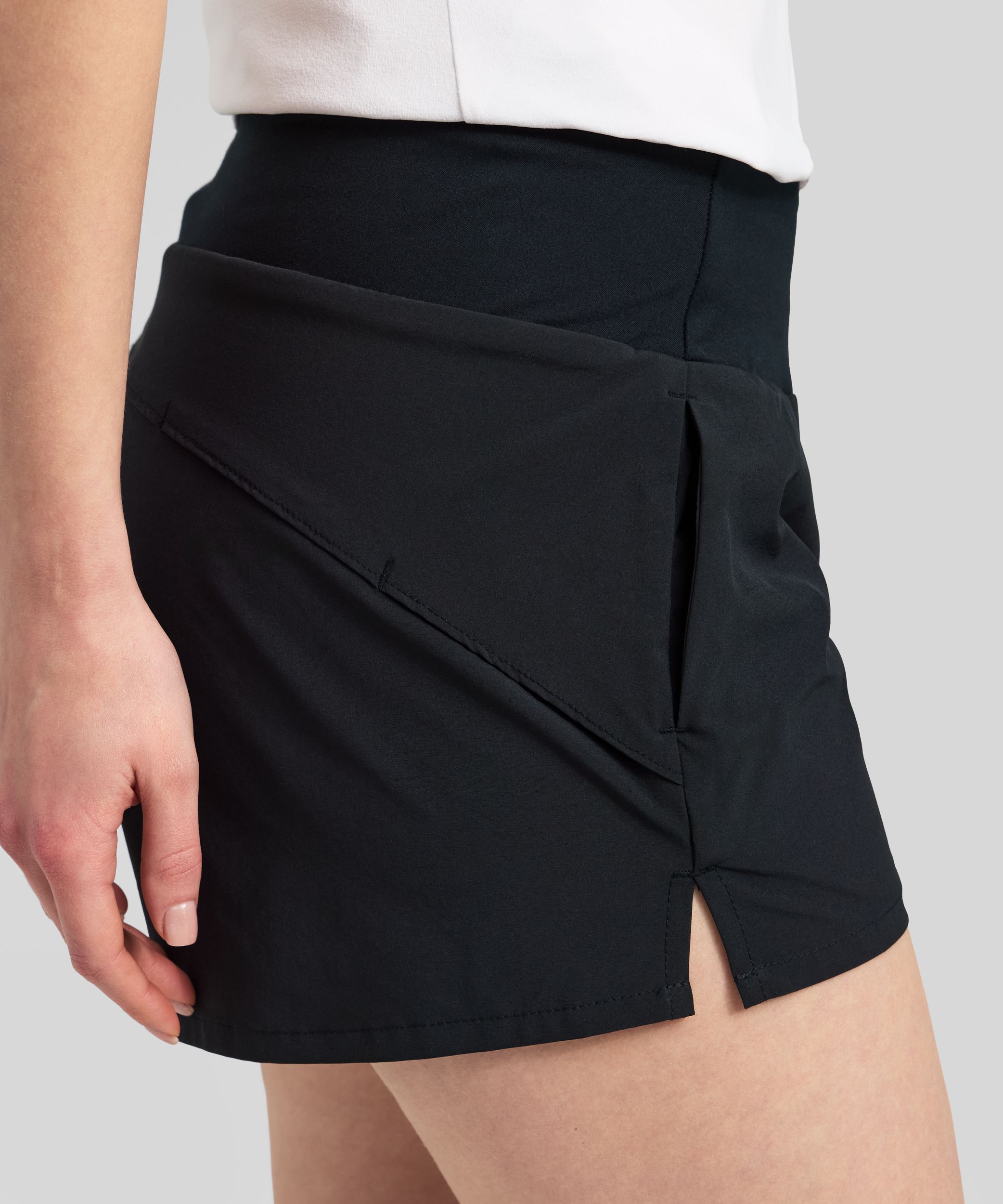 FWD Women's Lightweight Training Shorts