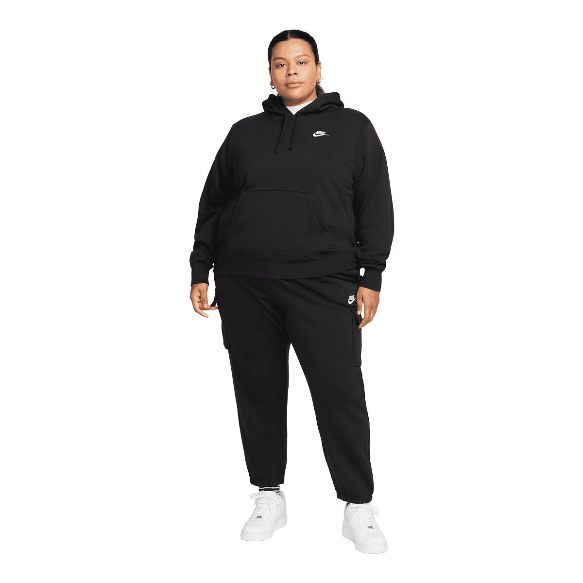 Nike Sportswear Club Fleece Women's Mid-Rise Oversized Cargo Sweatpants.