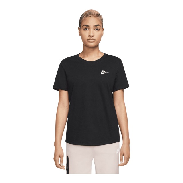 Nike Sportswear Women's Club Essentials T Shirt