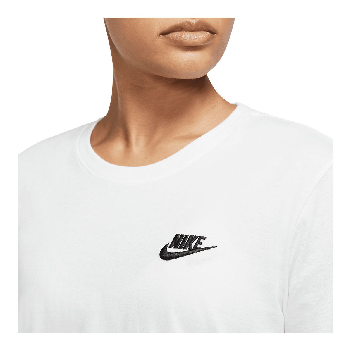 Nike Sportswear Women's Club Essentials T Shirt