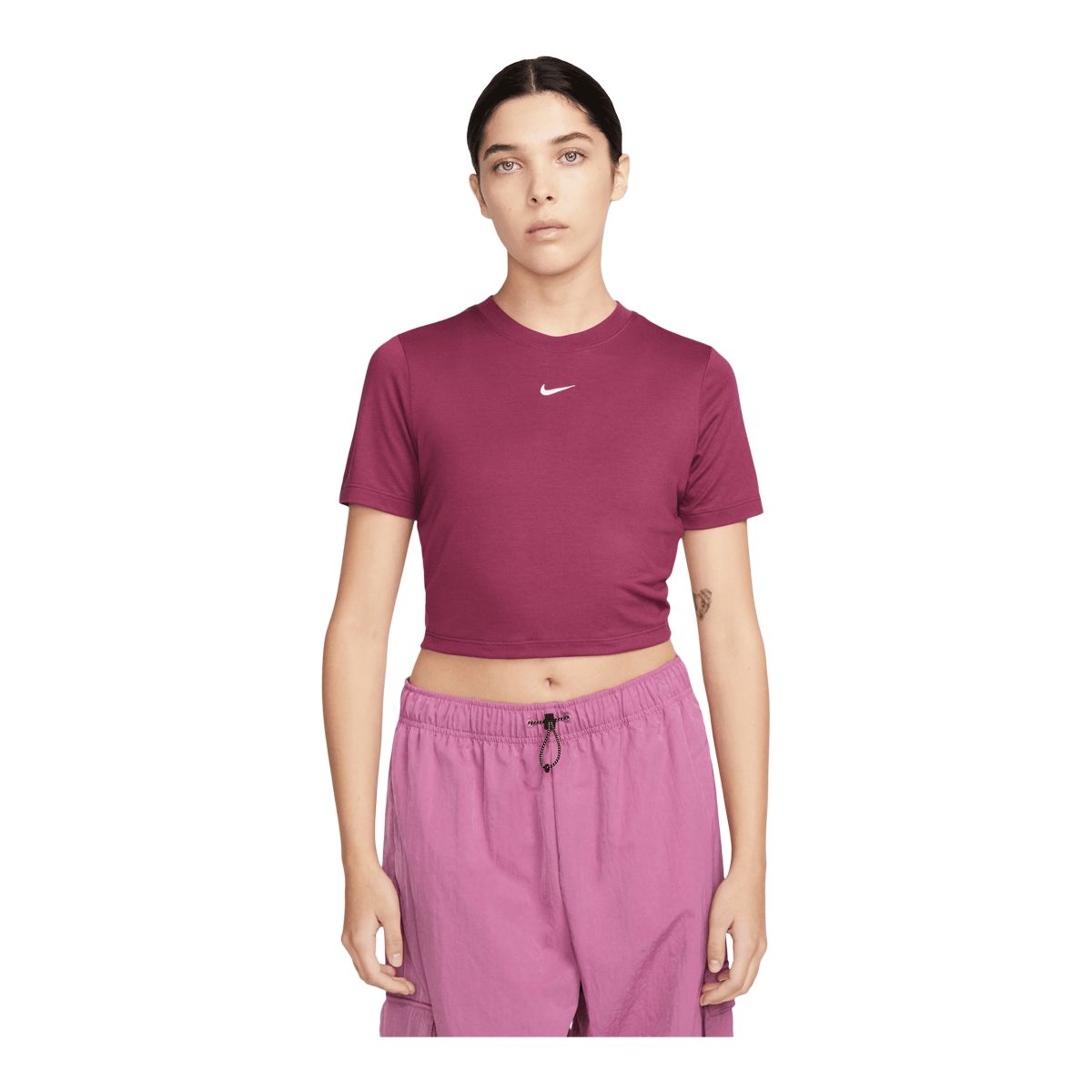 Nike Sportswear Essentials Women's Ribbed Short-Sleeve Mod Cropped Top. Nike  CA