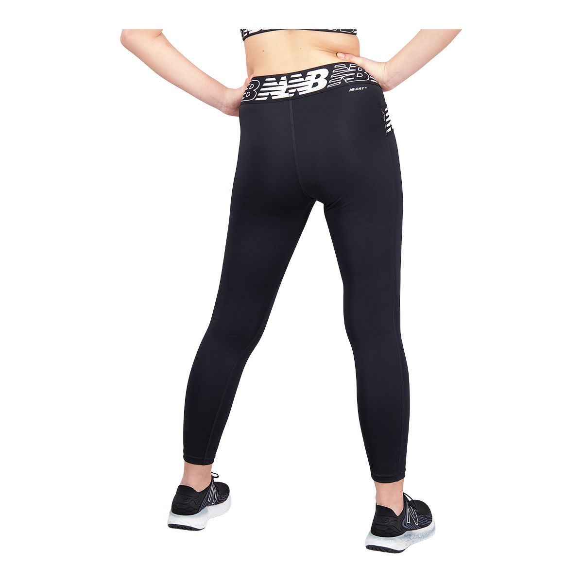 New Balance Women's Relentless Crossover High Rise 23 Inch Tights