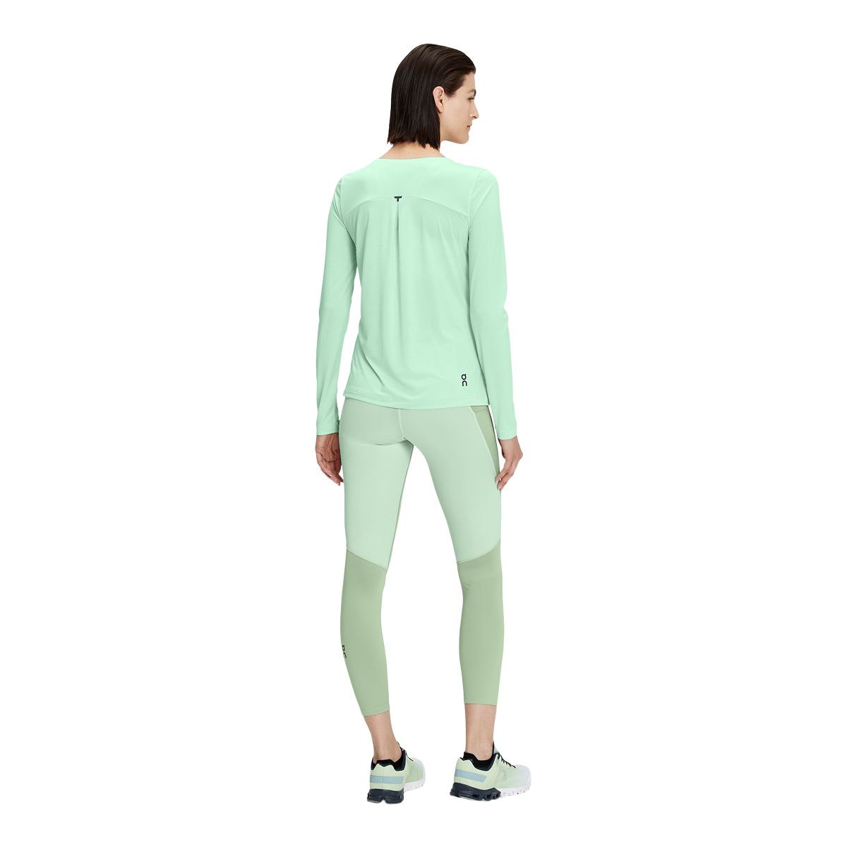 On Women's Run Performance Long Sleeve Shirt