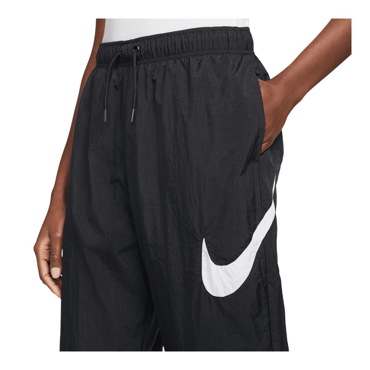 Nike Sportswear Women's Essential Woven Mid-Rise HBR Pants