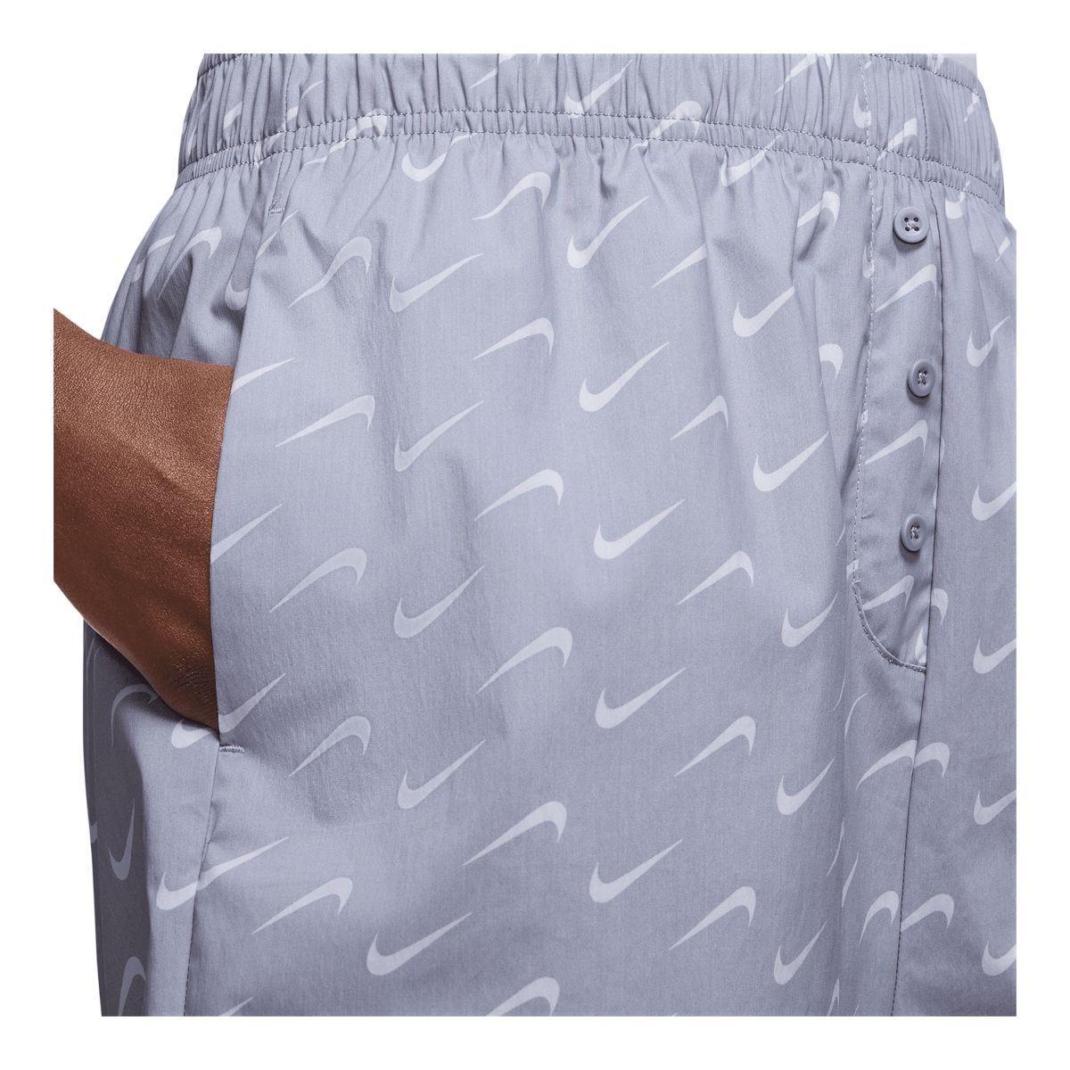 Nike Women's Everyday Modern High-Rise Woven Shorts