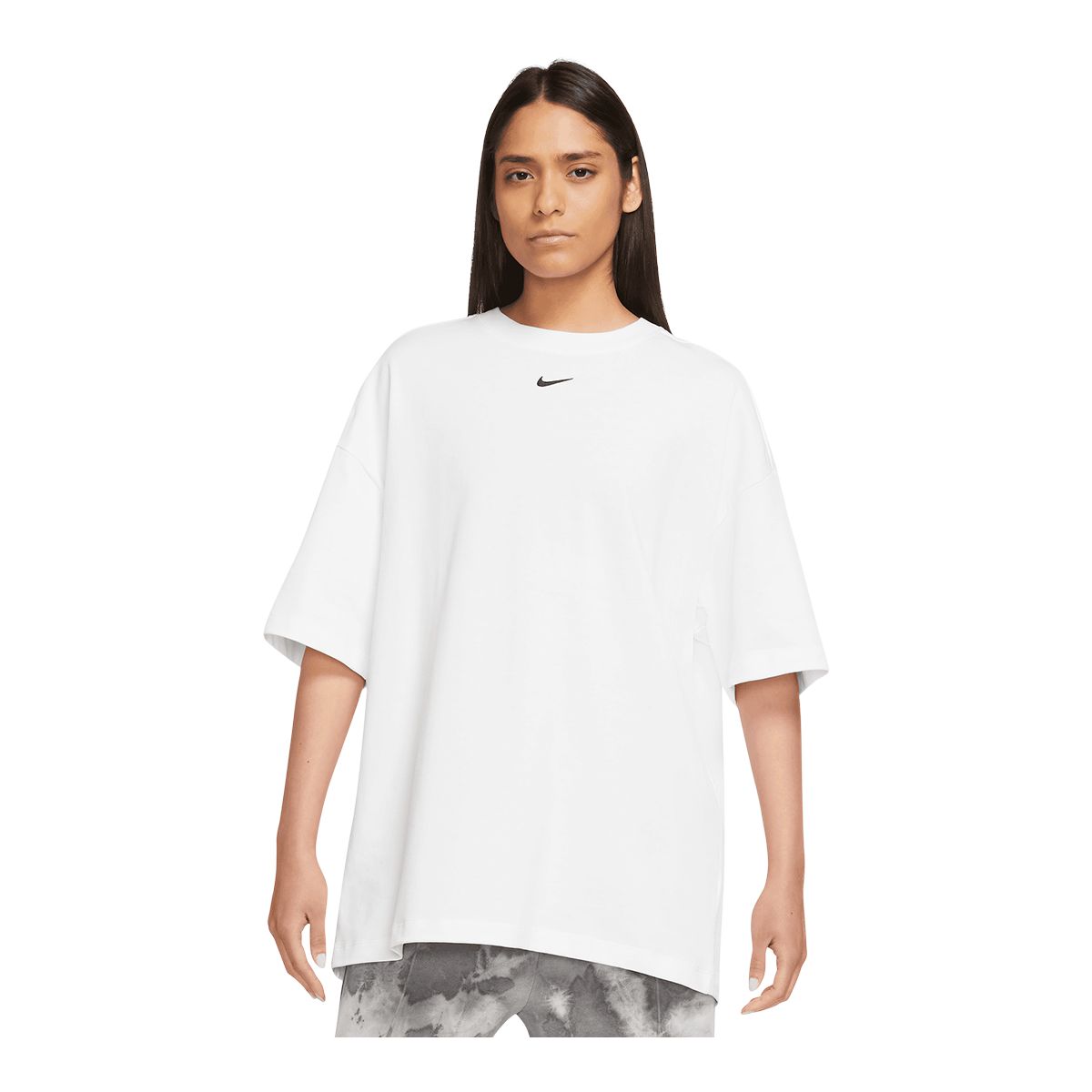 Nike Sportswear Women's Essential Oversized T Shirt