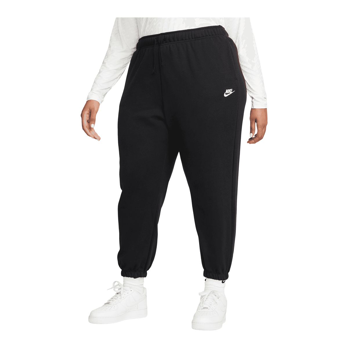 Nike Women s Club Fleece Mid Rise Oversized Pants SportChek